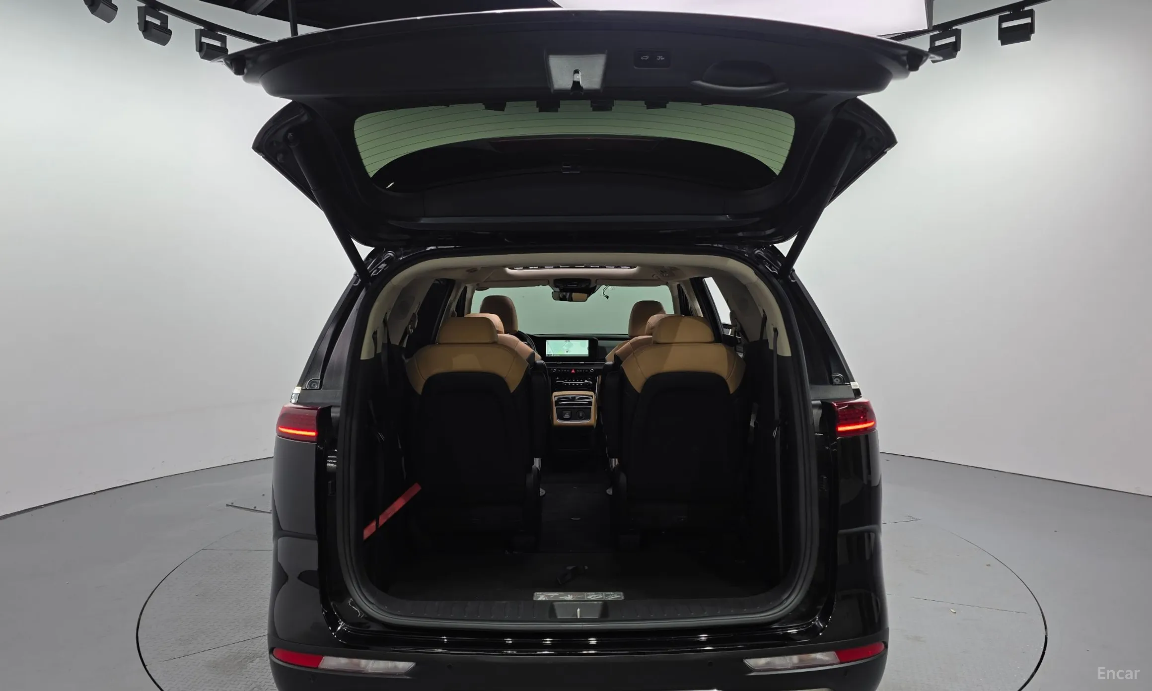 Kia Carnival Gen 4 превью 20
