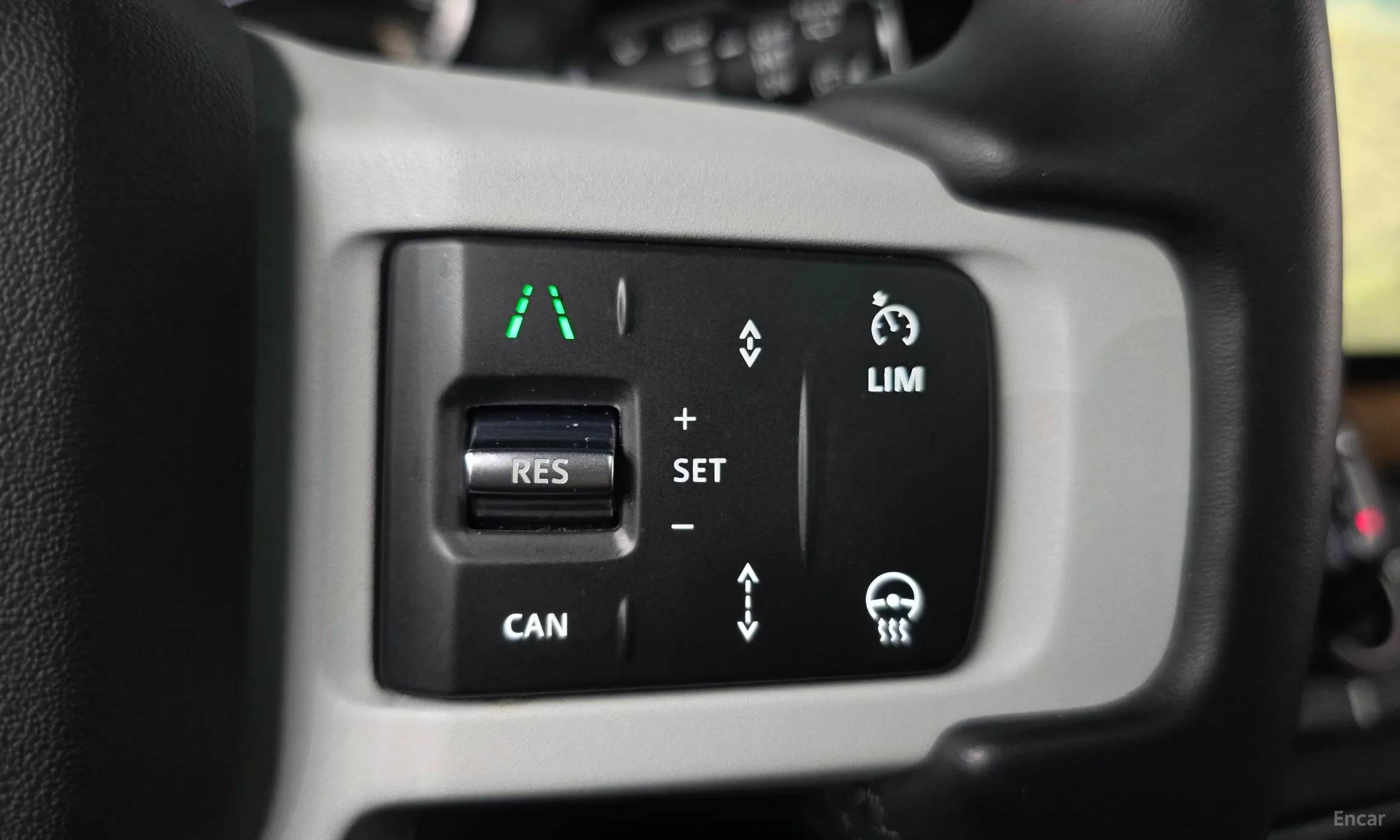 Land Rover Defender (L663) превью 16
