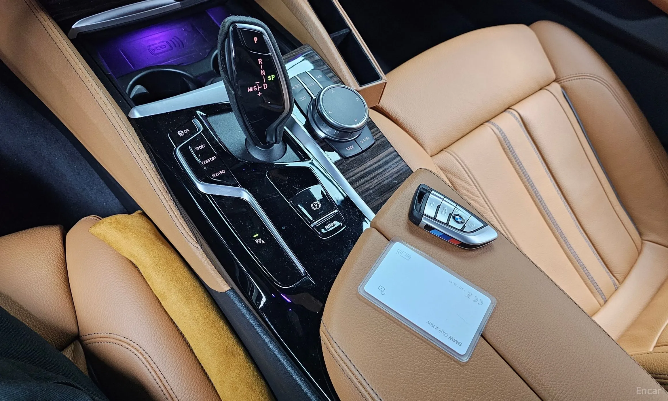 BMW 5 Series (G30) превью 9