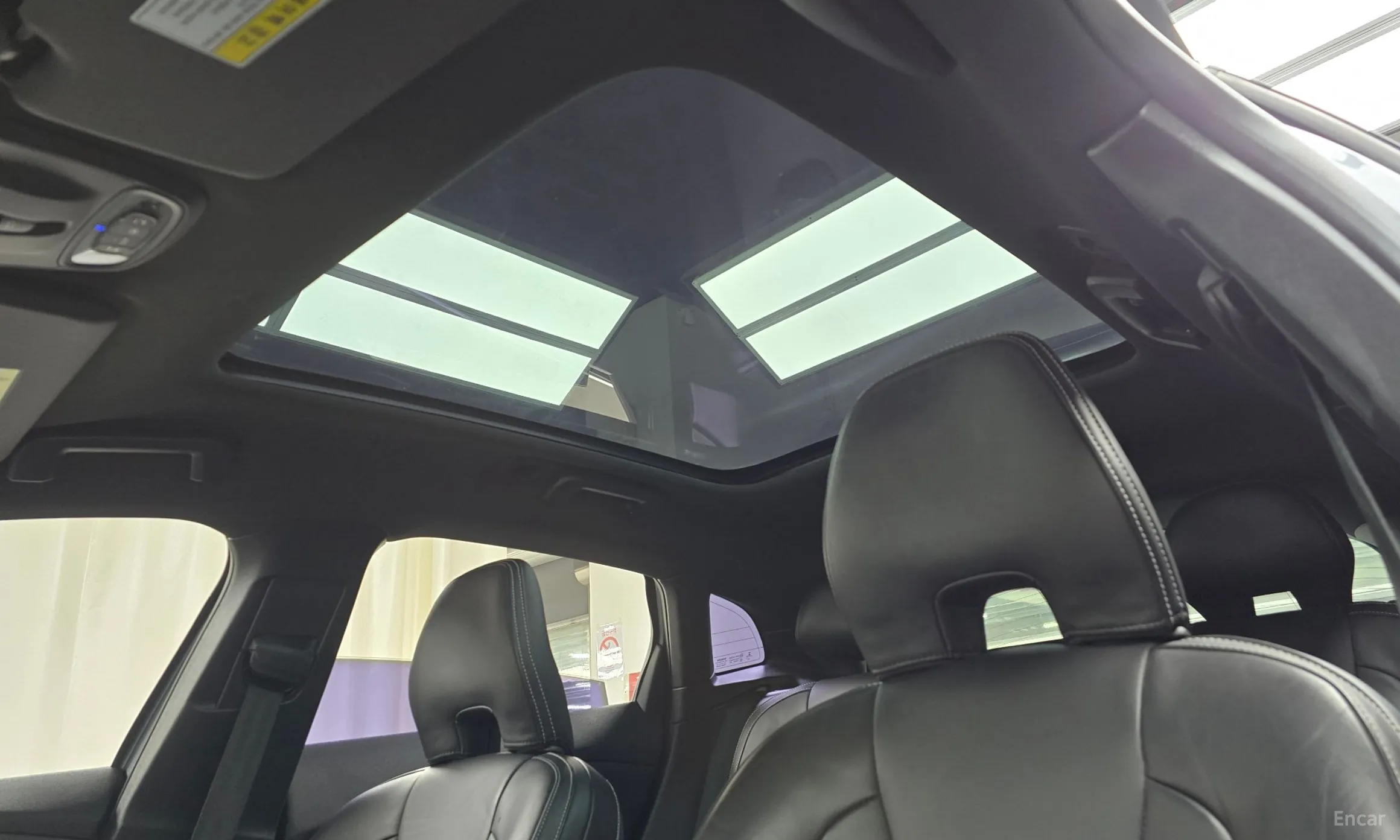 Volvo V40 превью 19
