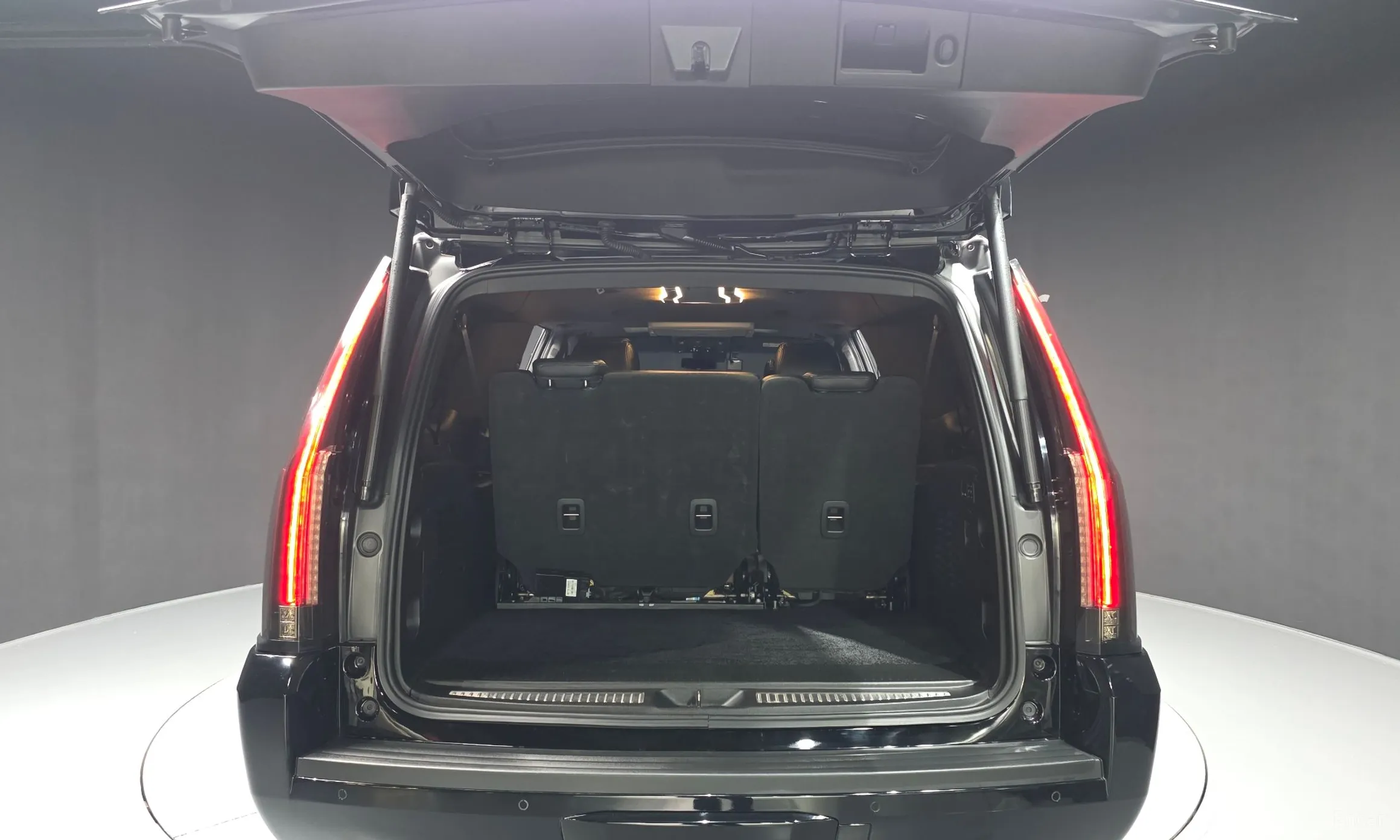 Cadillac Escalade превью 20