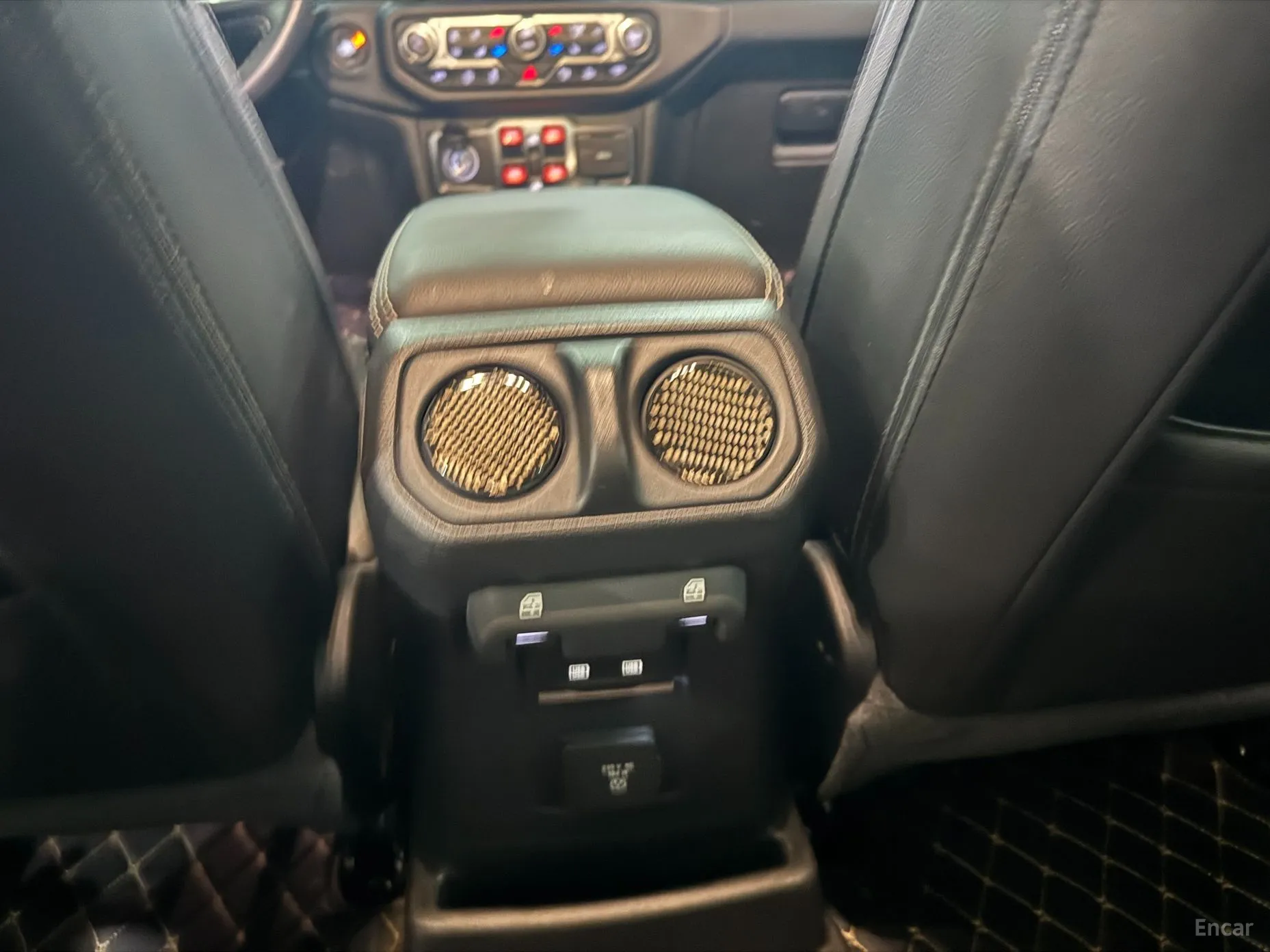 Jeep Wrangler (JL) превью 18