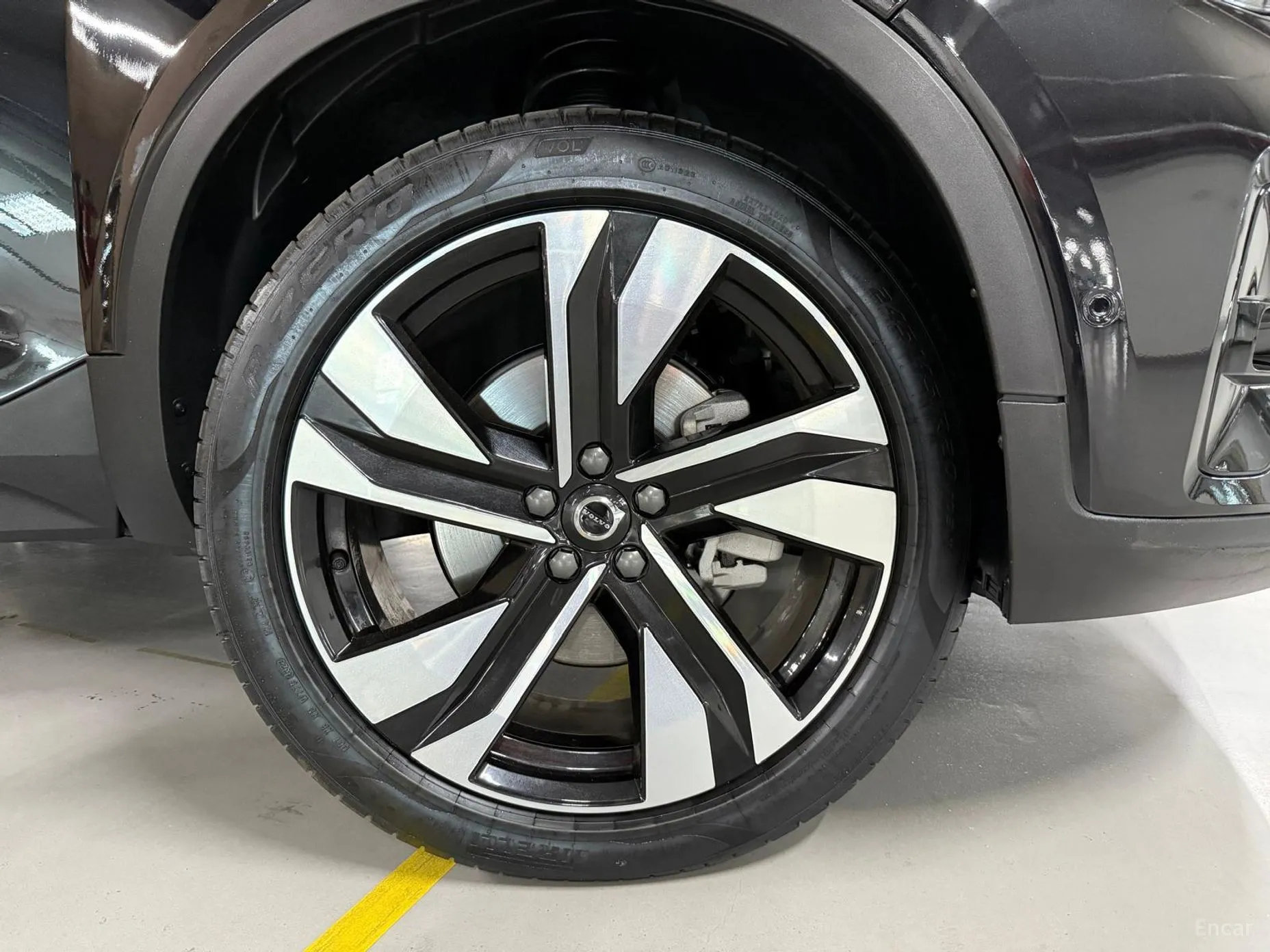 Volvo XC40 превью 5