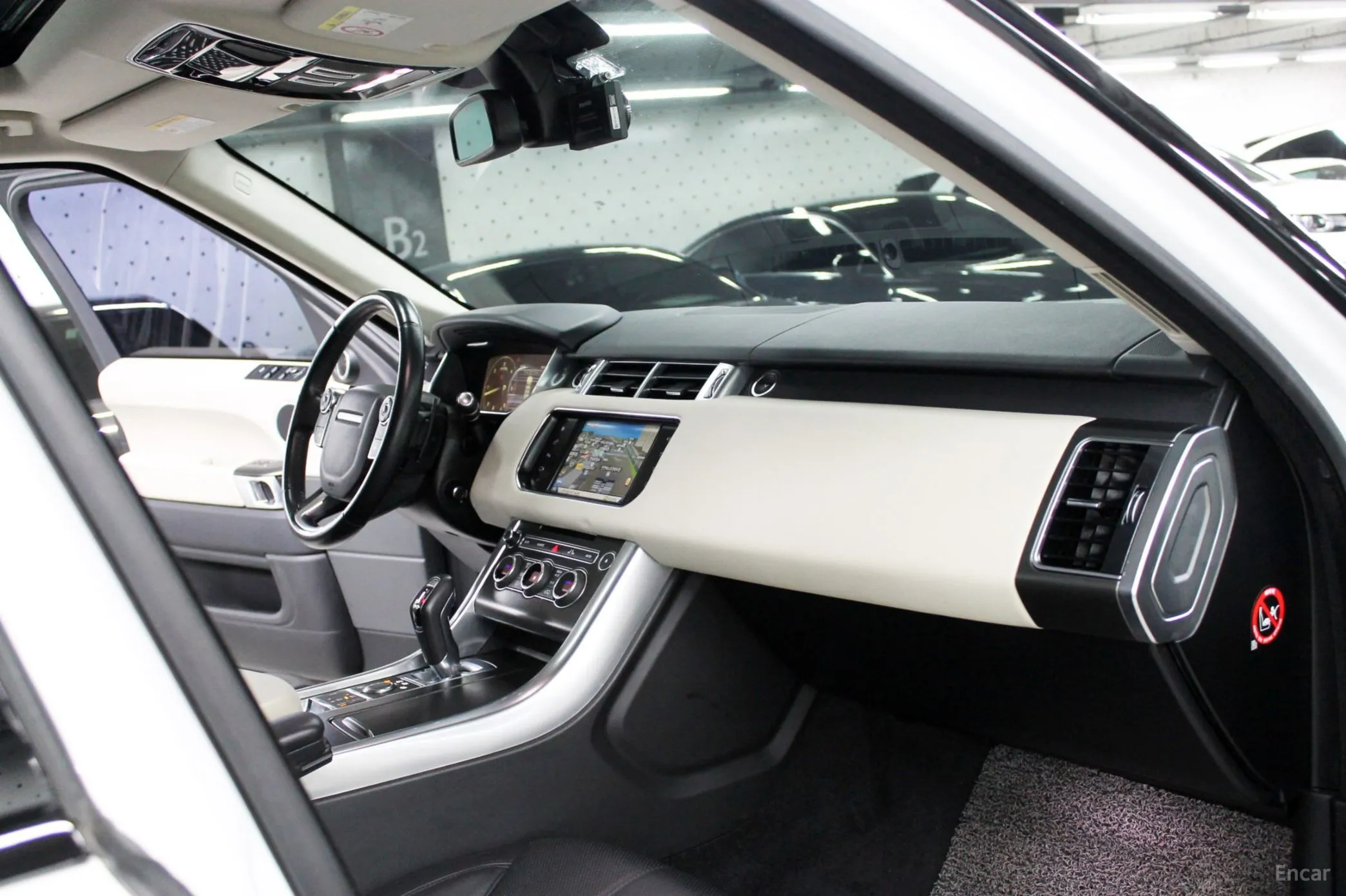 Land Rover Range Rover Sport 2nd Generation превью 10