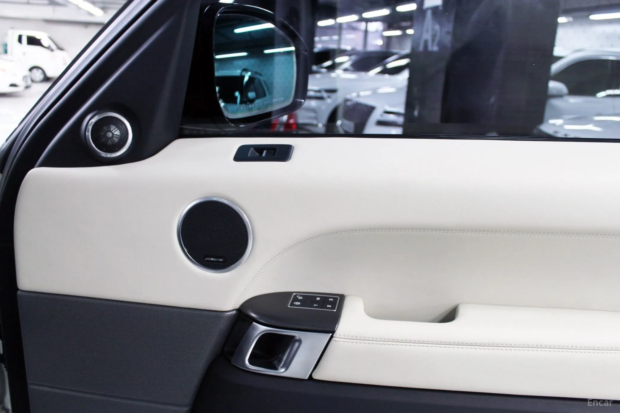 Land Rover Range Rover Sport 2nd Generation превью 16