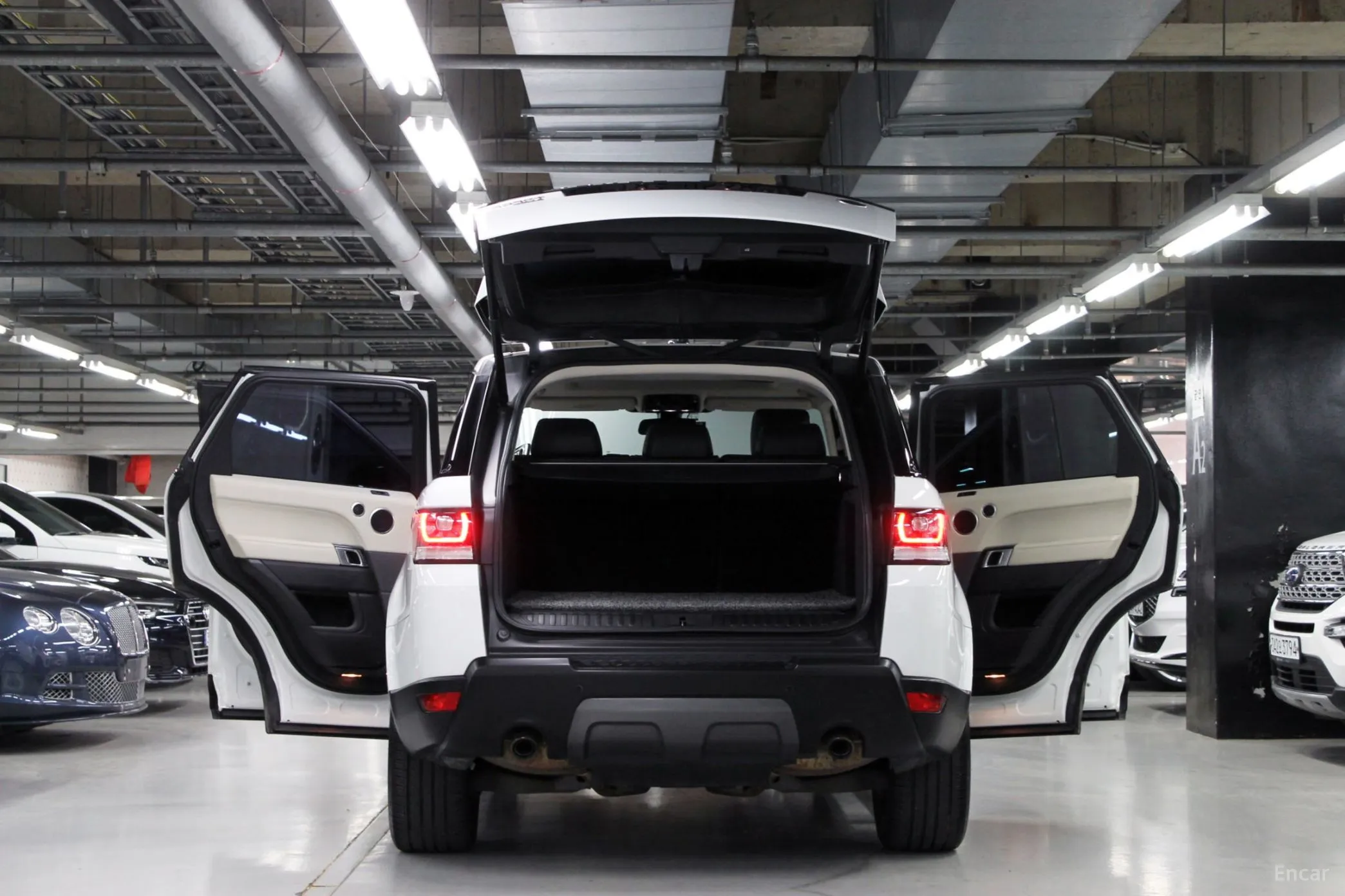 Land Rover Range Rover Sport 2nd Generation превью 19