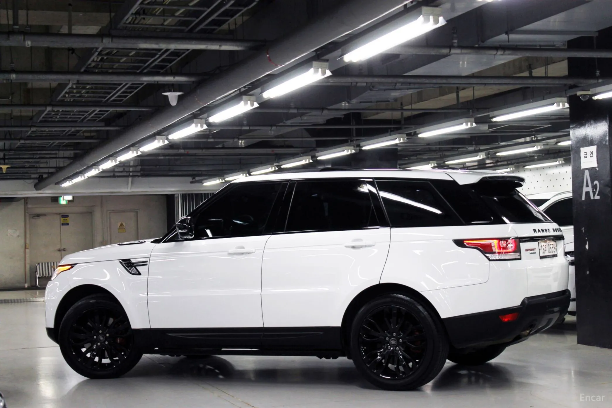 Land Rover Range Rover Sport 2nd Generation превью 4