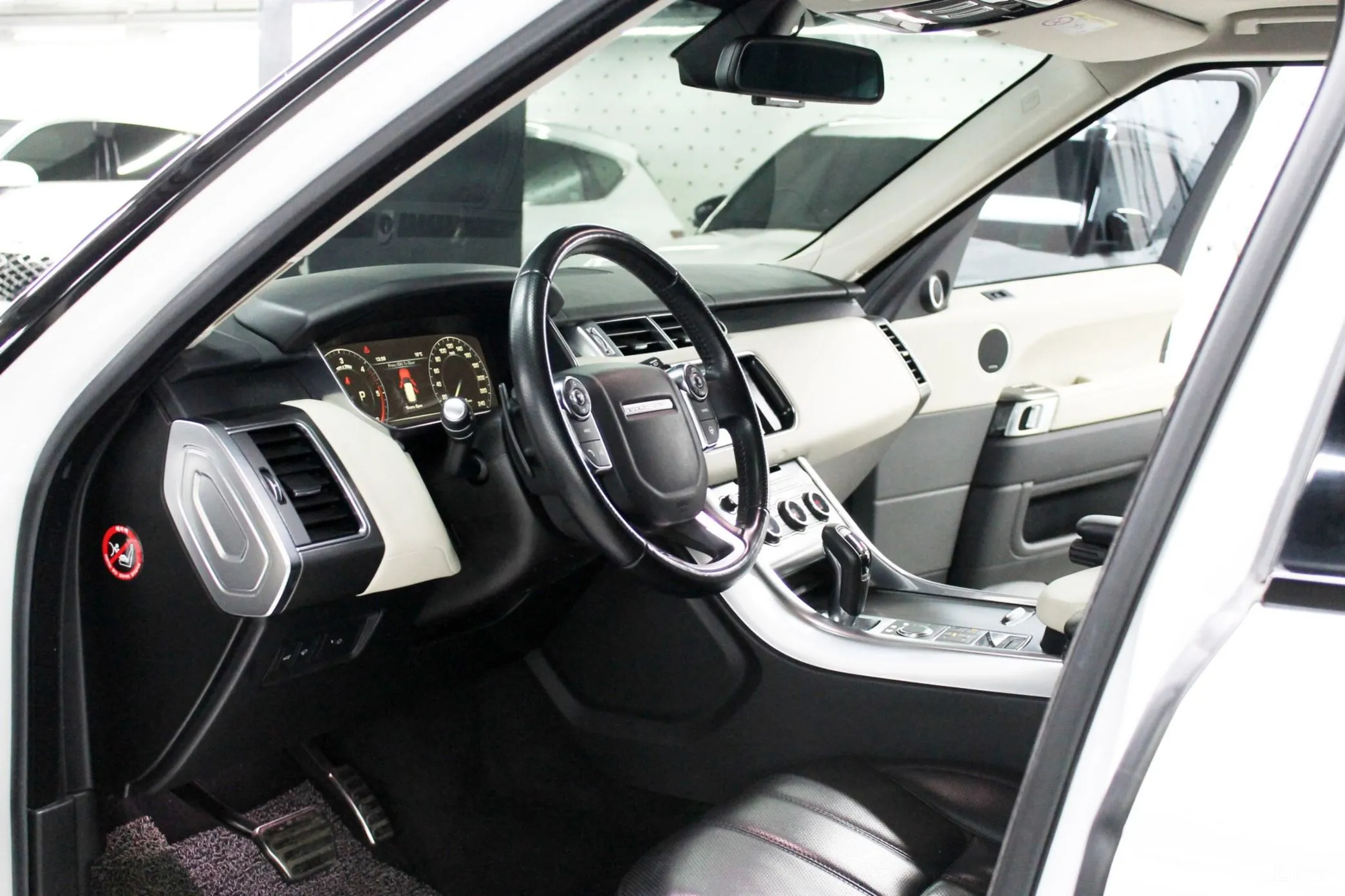 Land Rover Range Rover Sport 2nd Generation превью 8