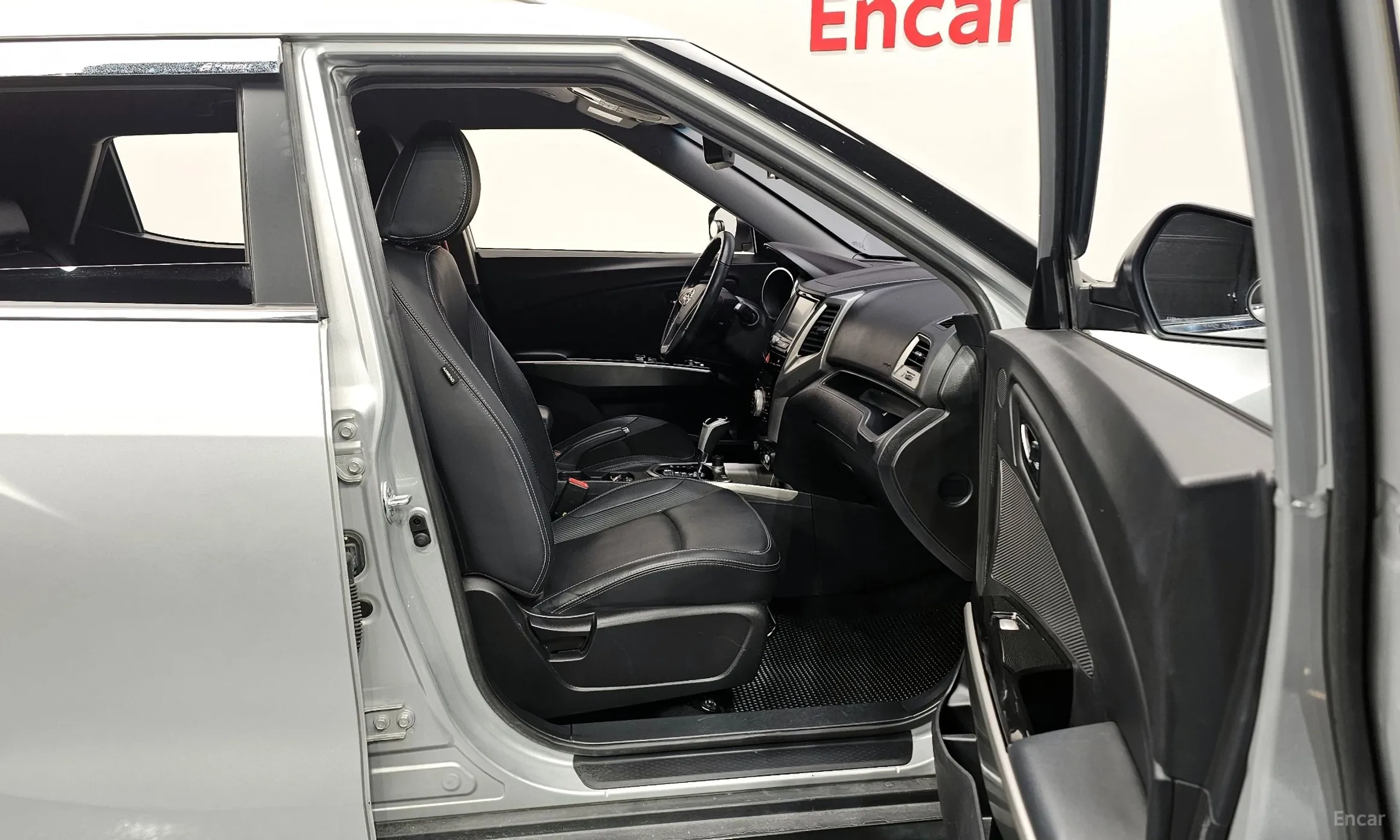 KG Mobility (SsangYong) Tivoli, Lazio превью 11