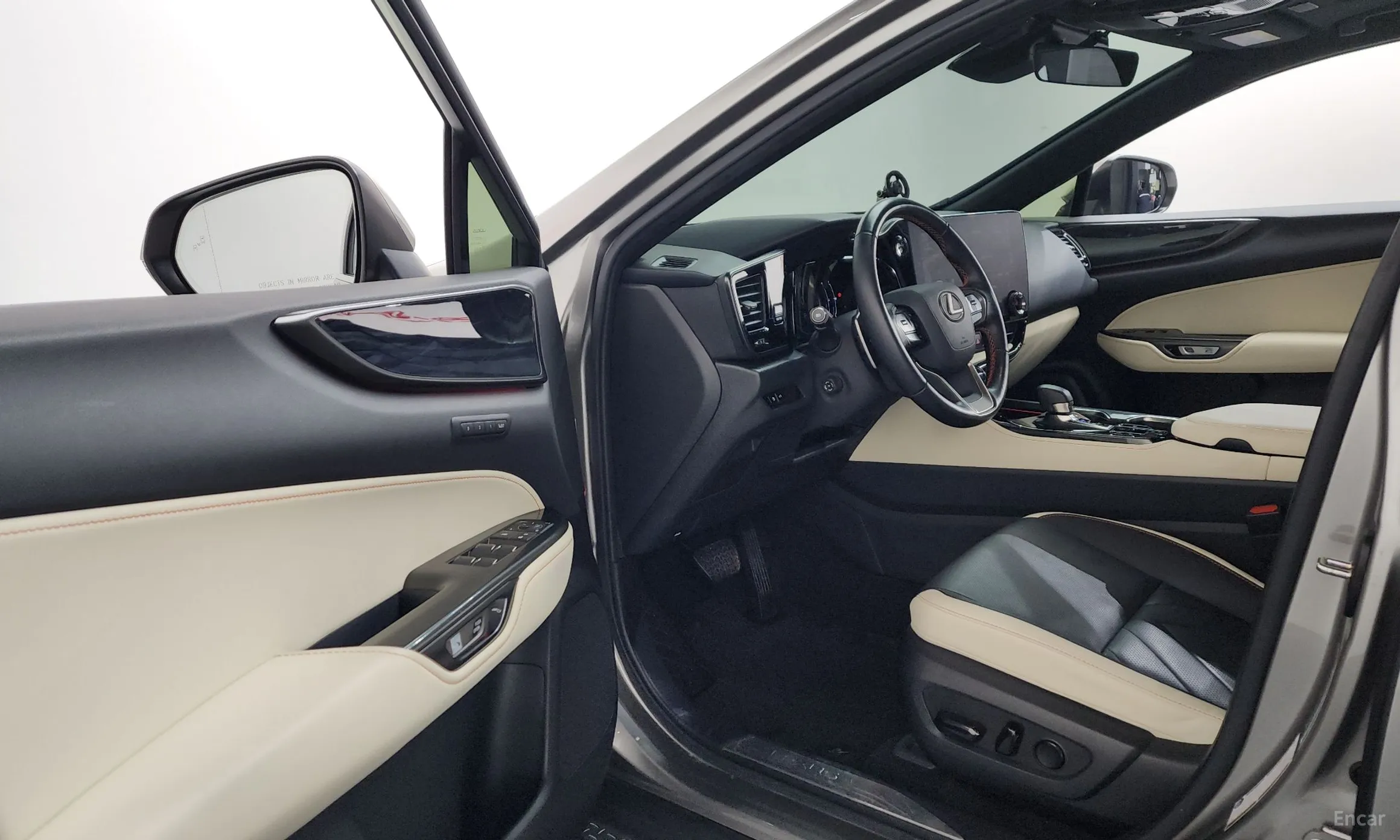Lexus NX350h Gen 2 превью 10