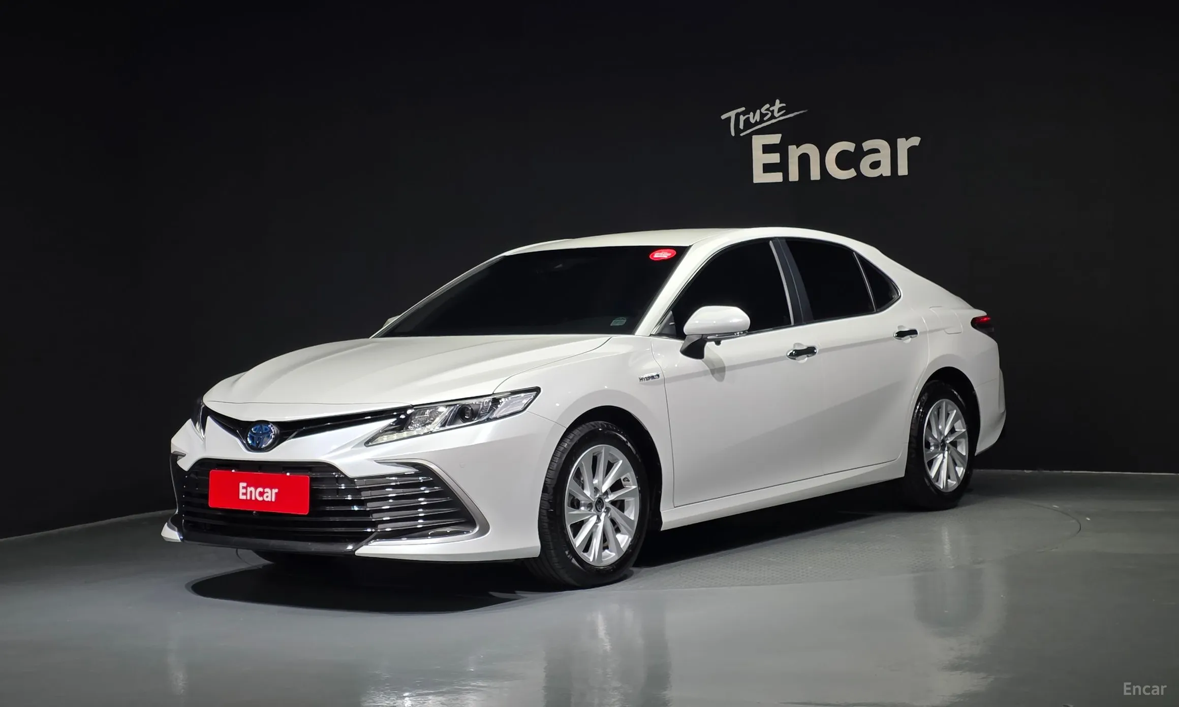 Camry (XV70)