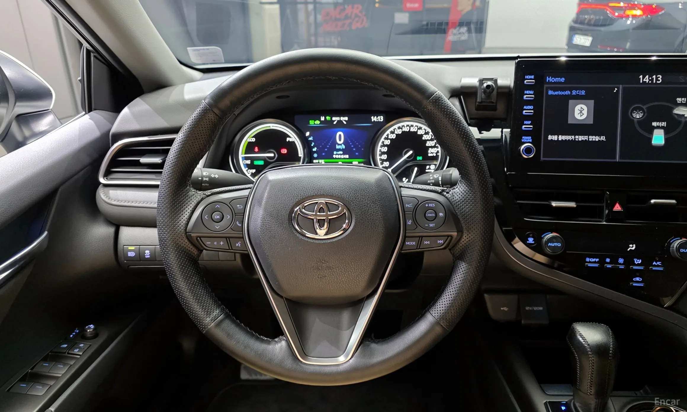 Toyota Camry (XV70) превью 13