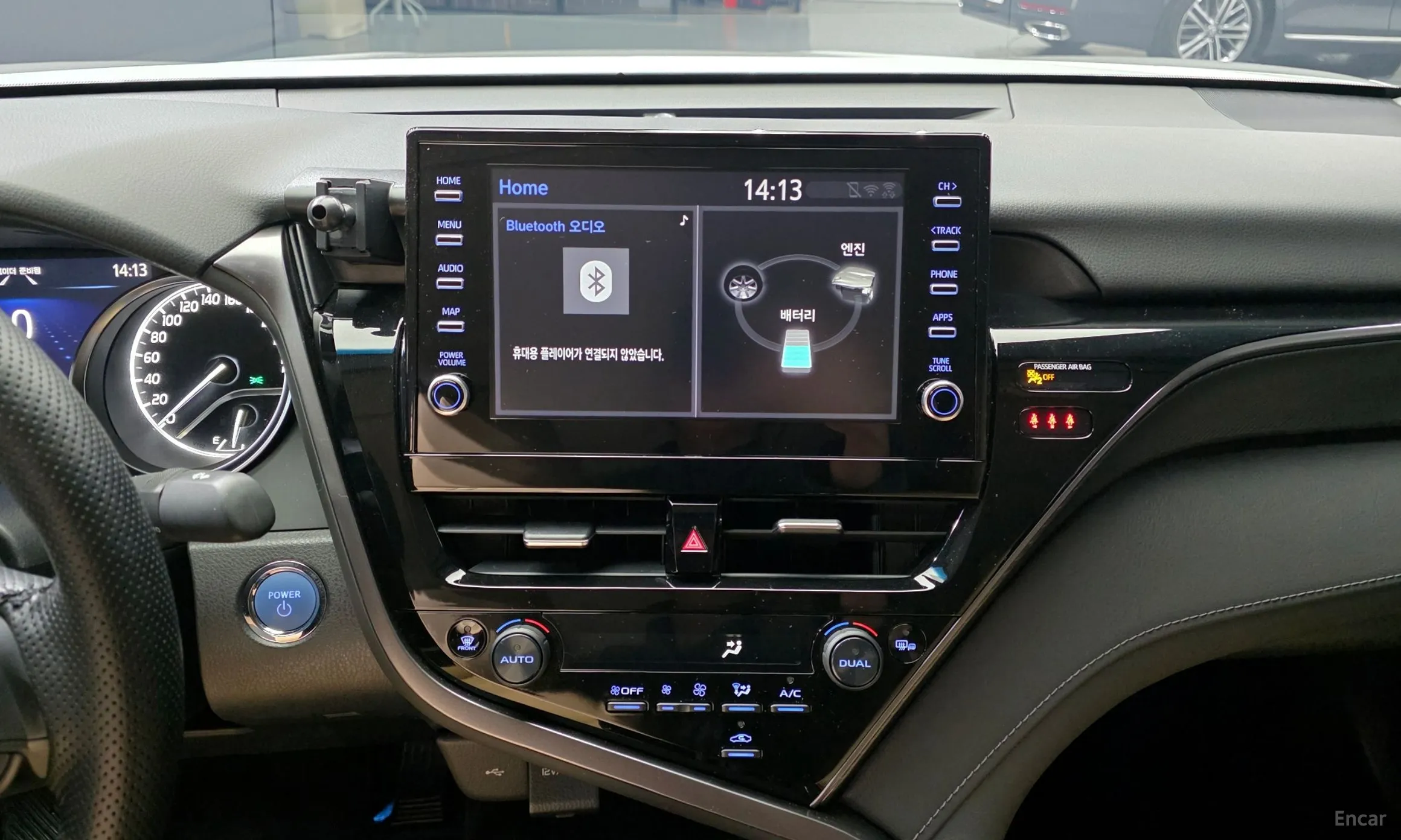 Toyota Camry (XV70) превью 20
