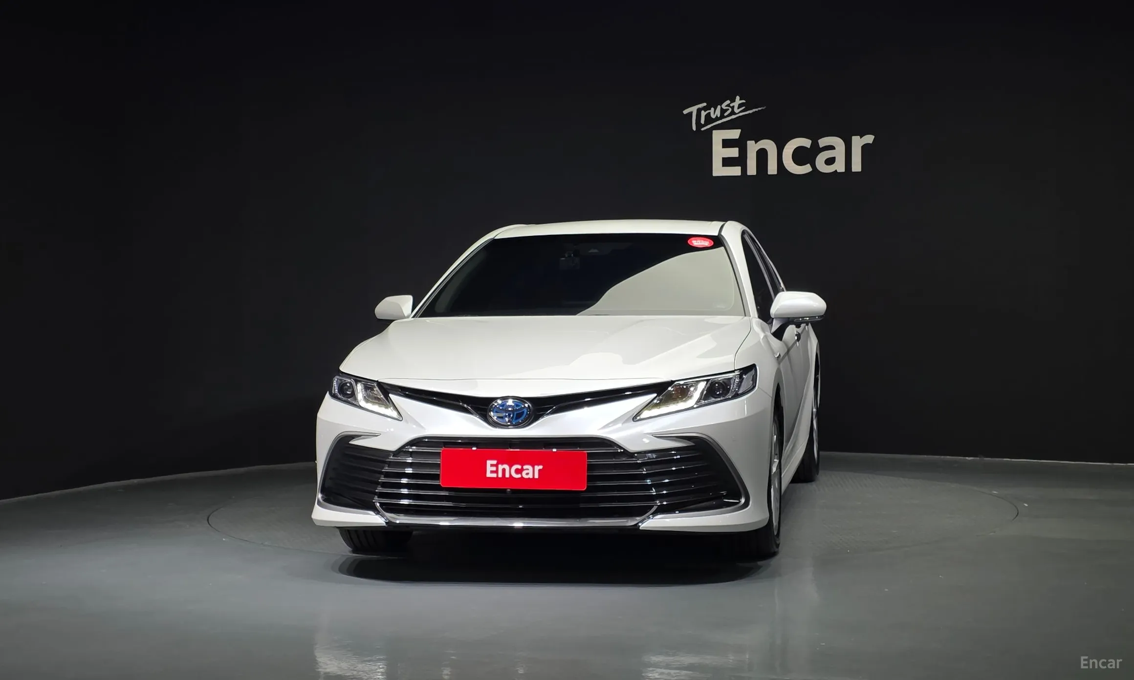Toyota Camry (XV70) превью 3