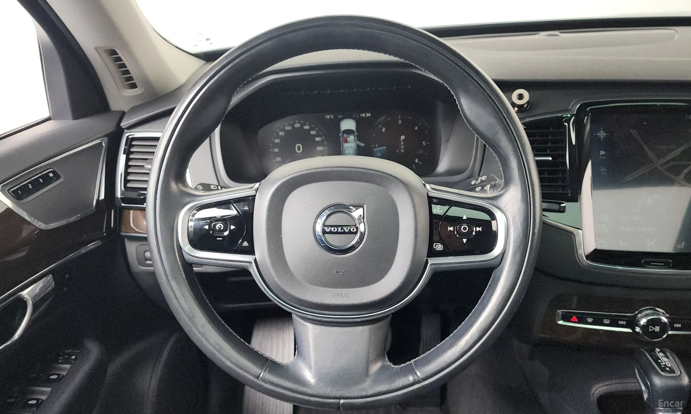 Volvo XC90 Gen 2 превью 13