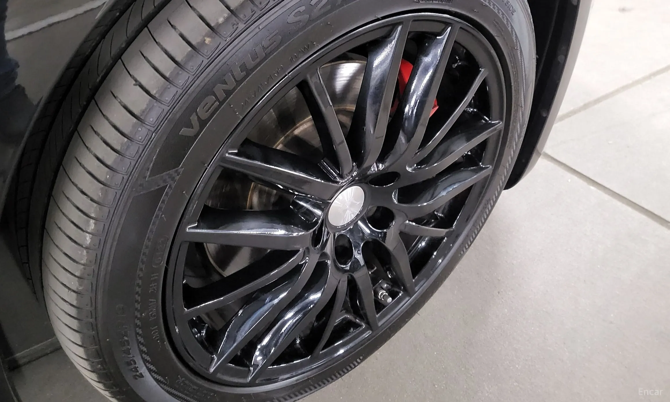 Maserati Ghibli превью 5