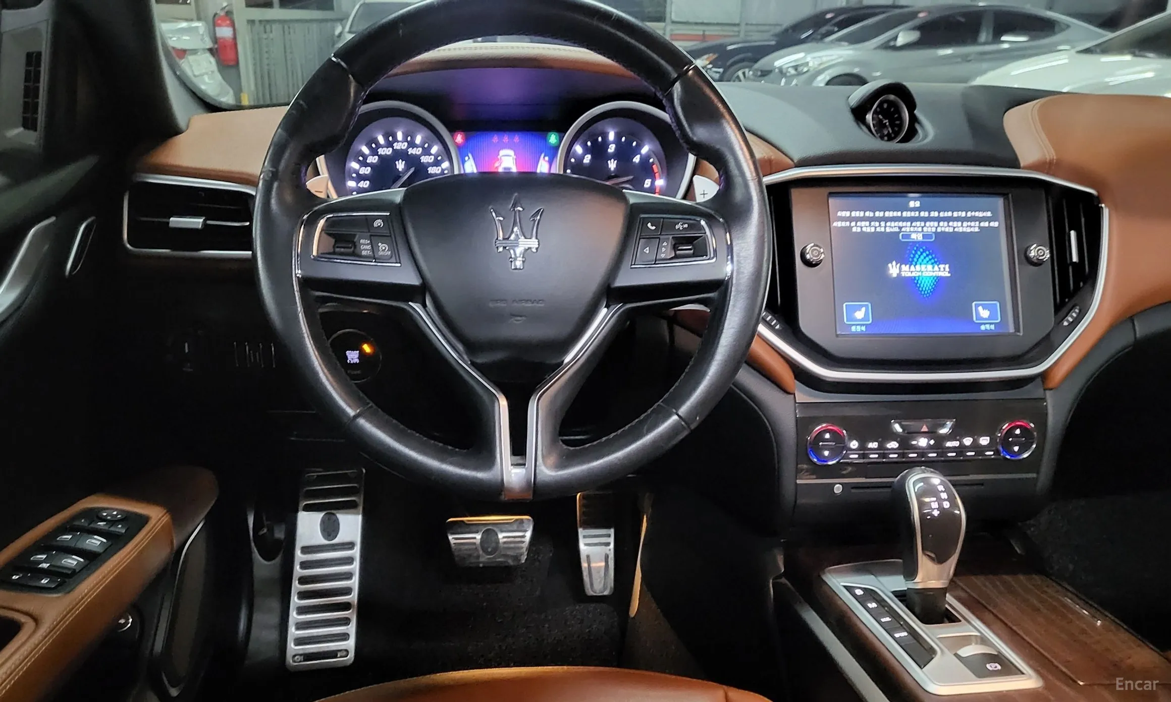 Maserati Ghibli превью 7