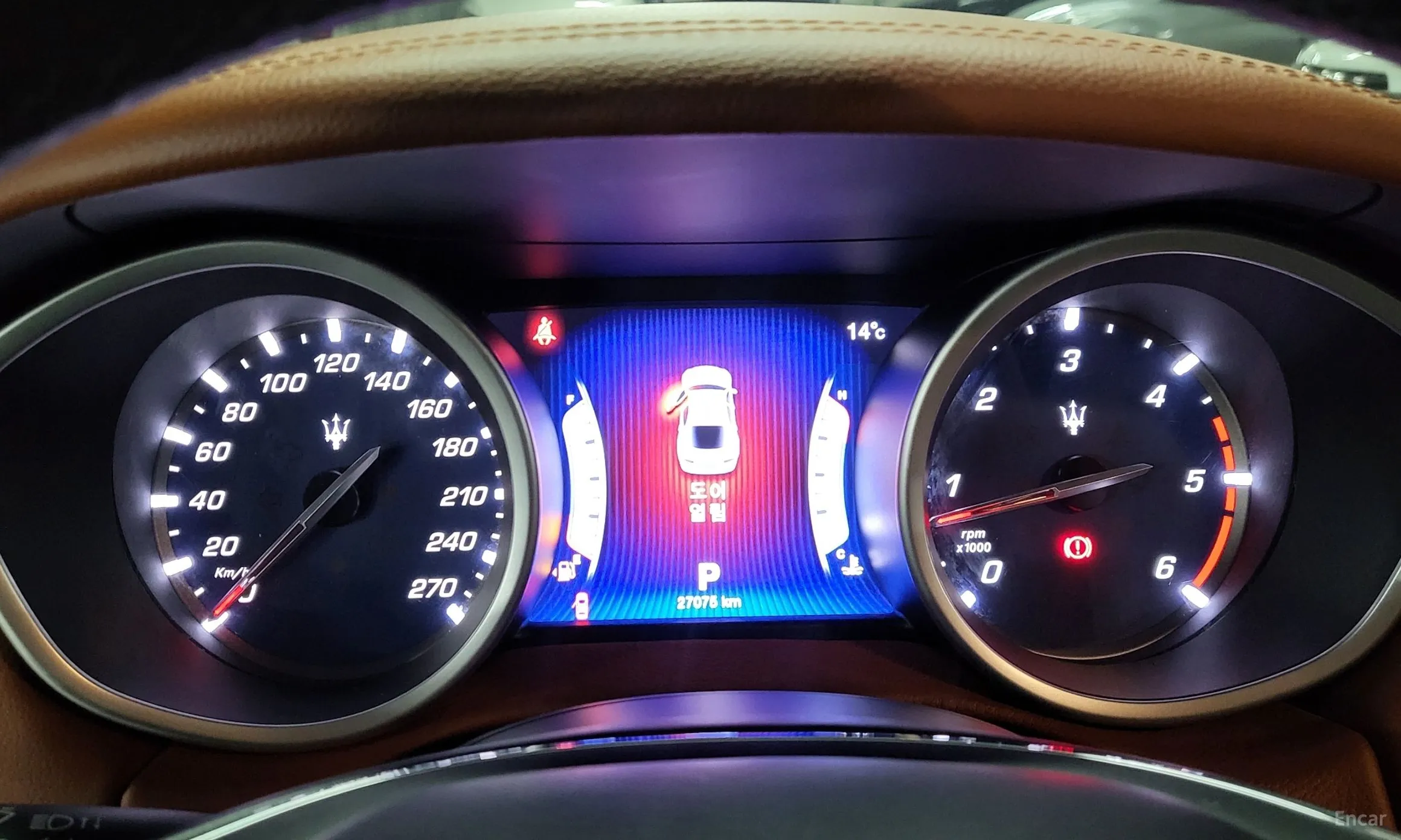 Maserati Ghibli превью 8