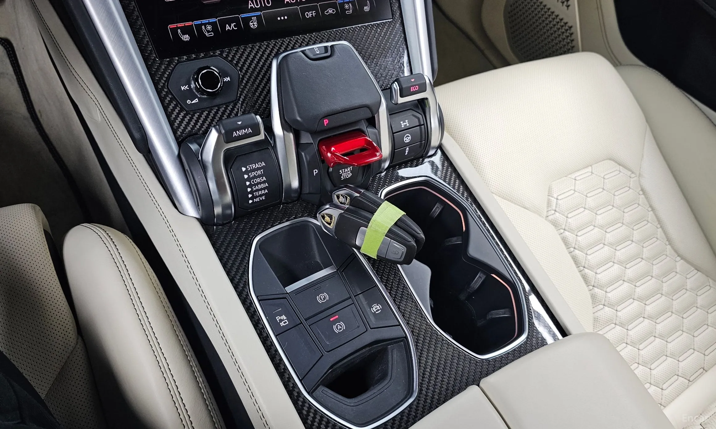 Lamborghini Urus превью 9