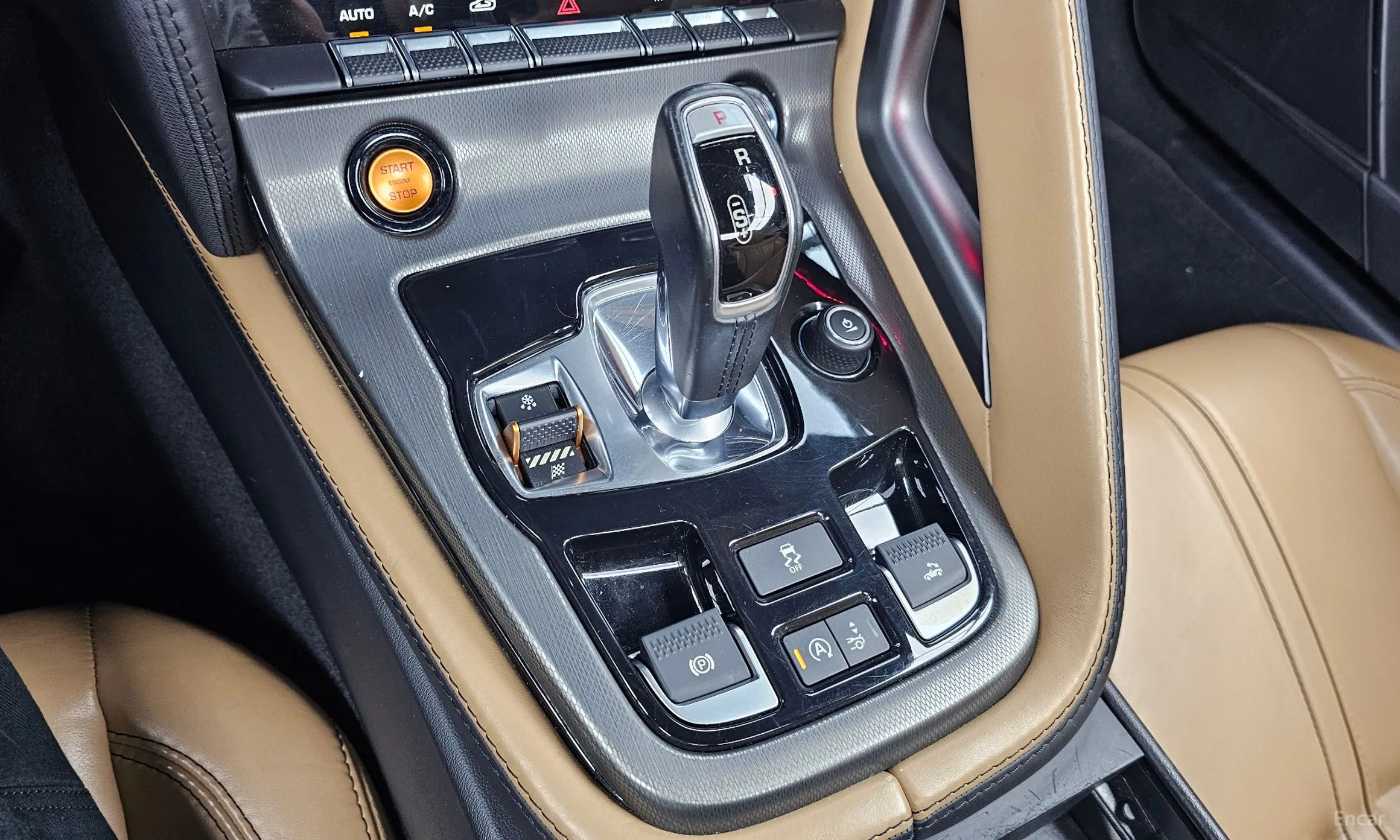 Jaguar F-TYPE превью 9