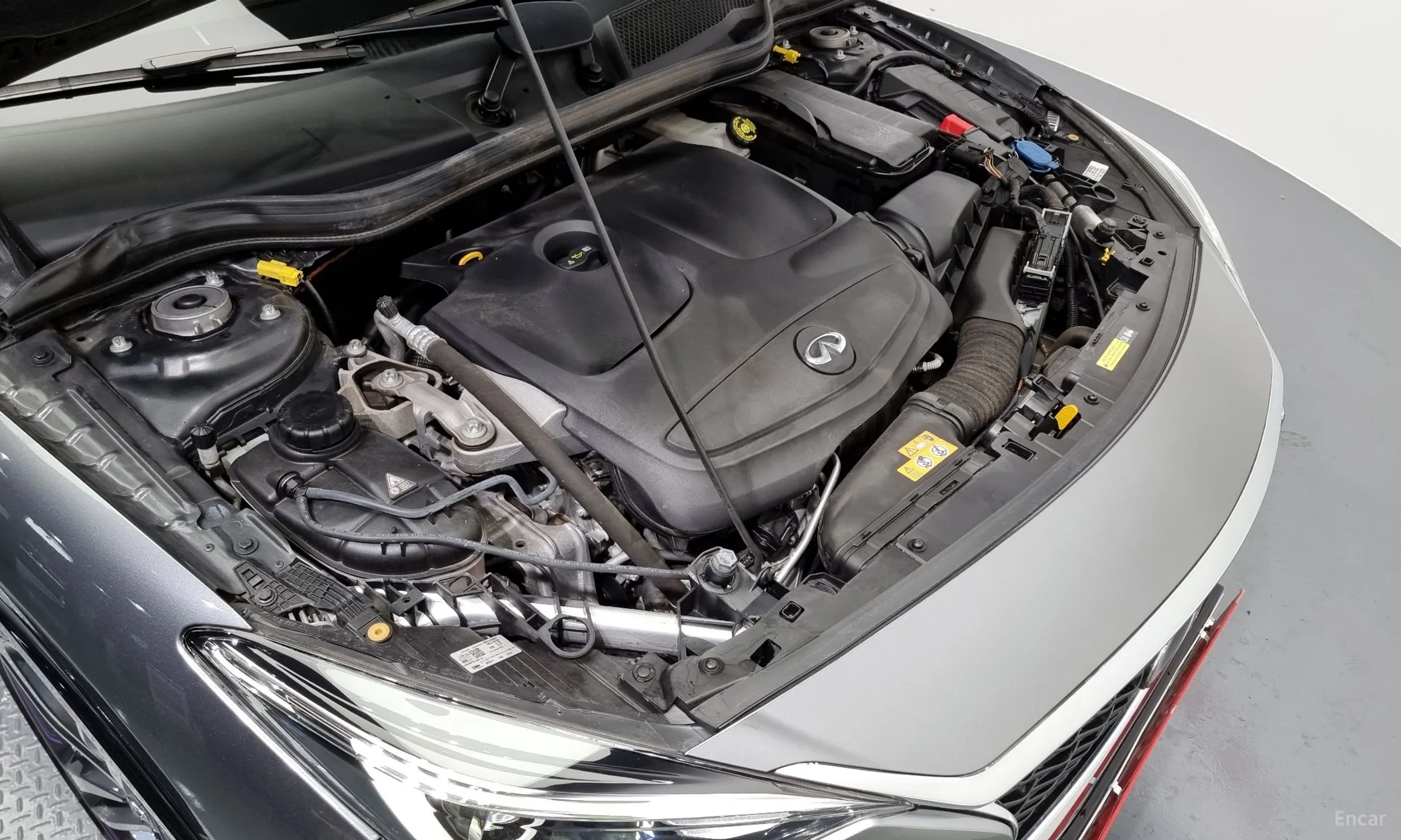 Infiniti Q30 превью 6