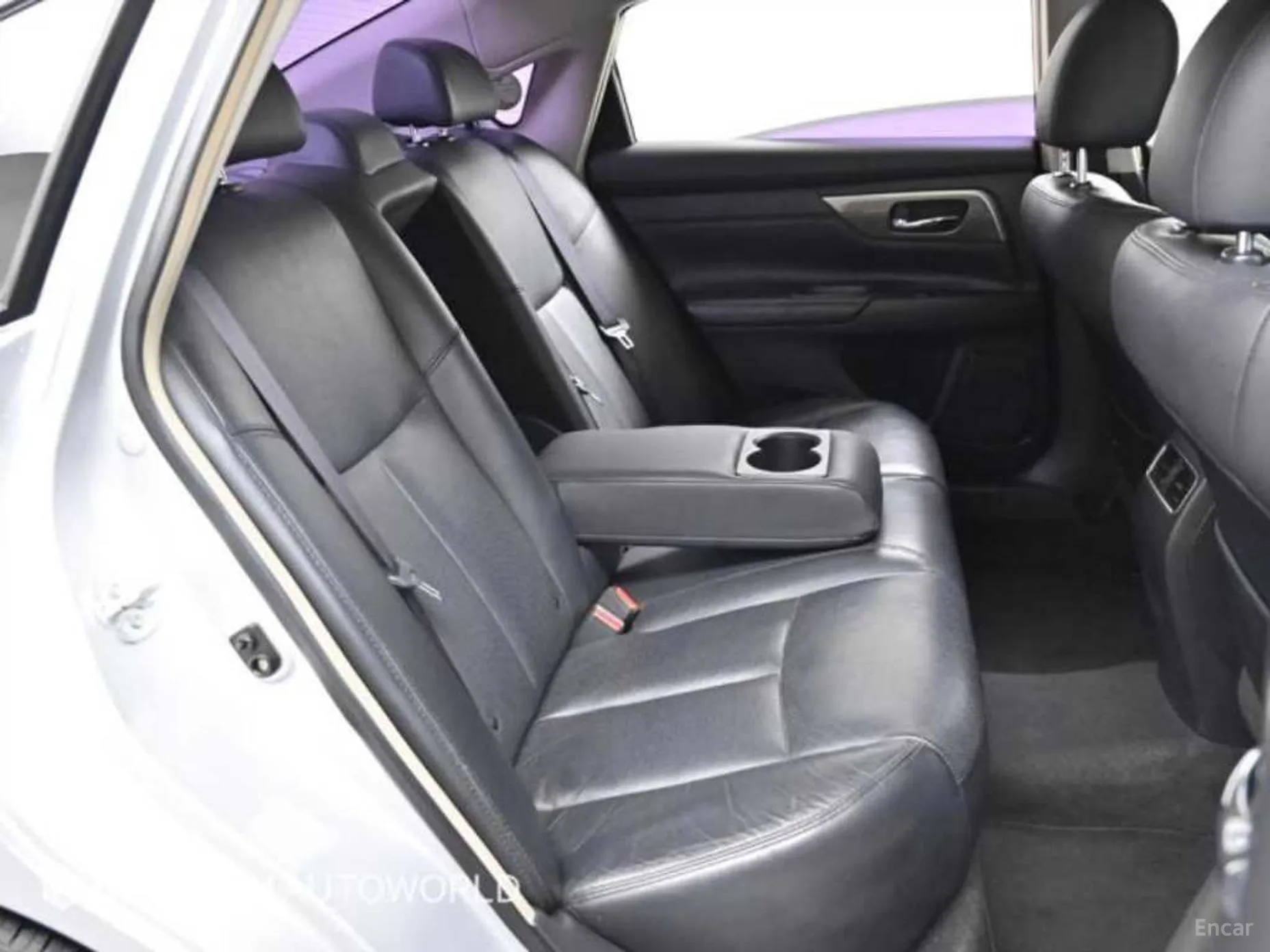 Nissan Altima превью 12