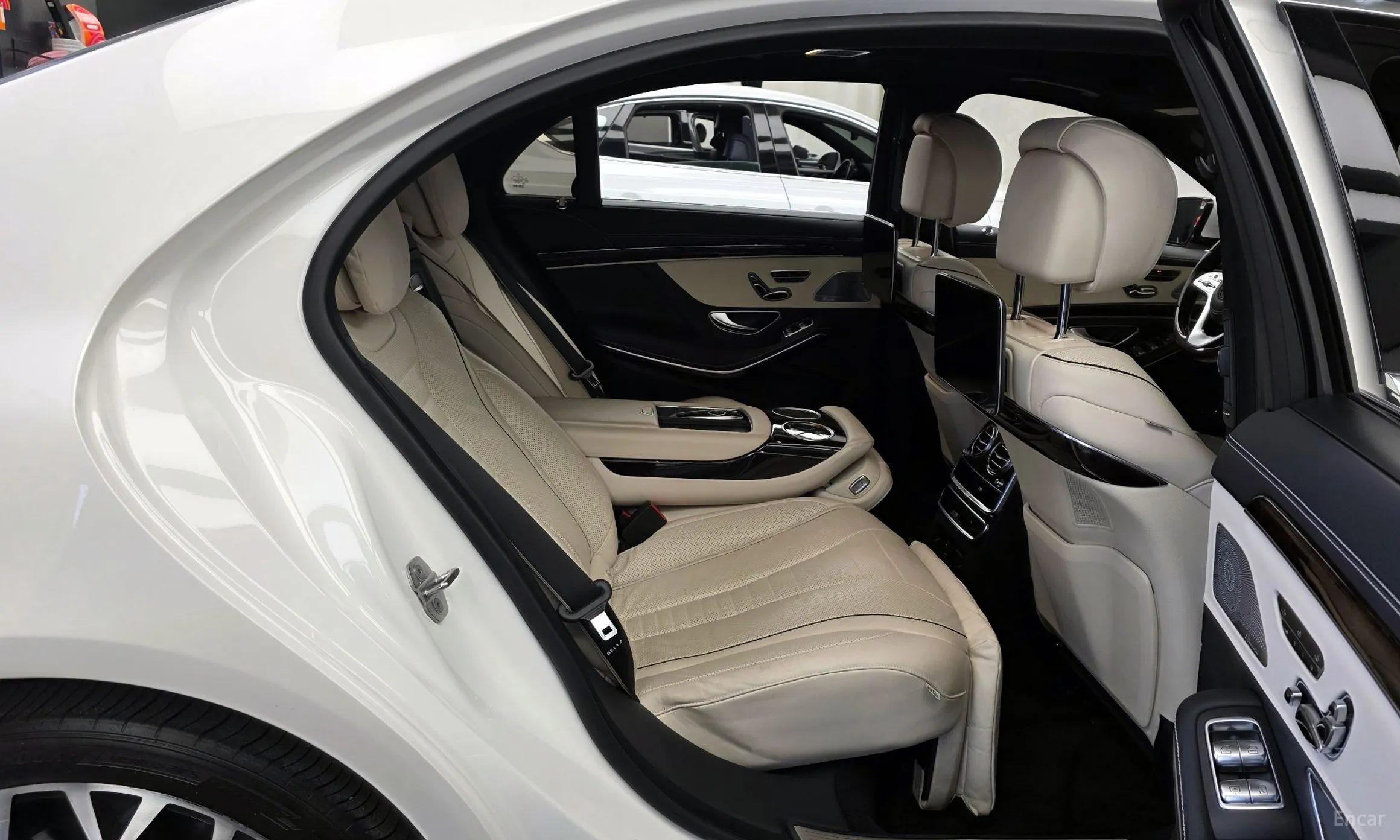 Mercedes Benz S-Class W222 превью 12