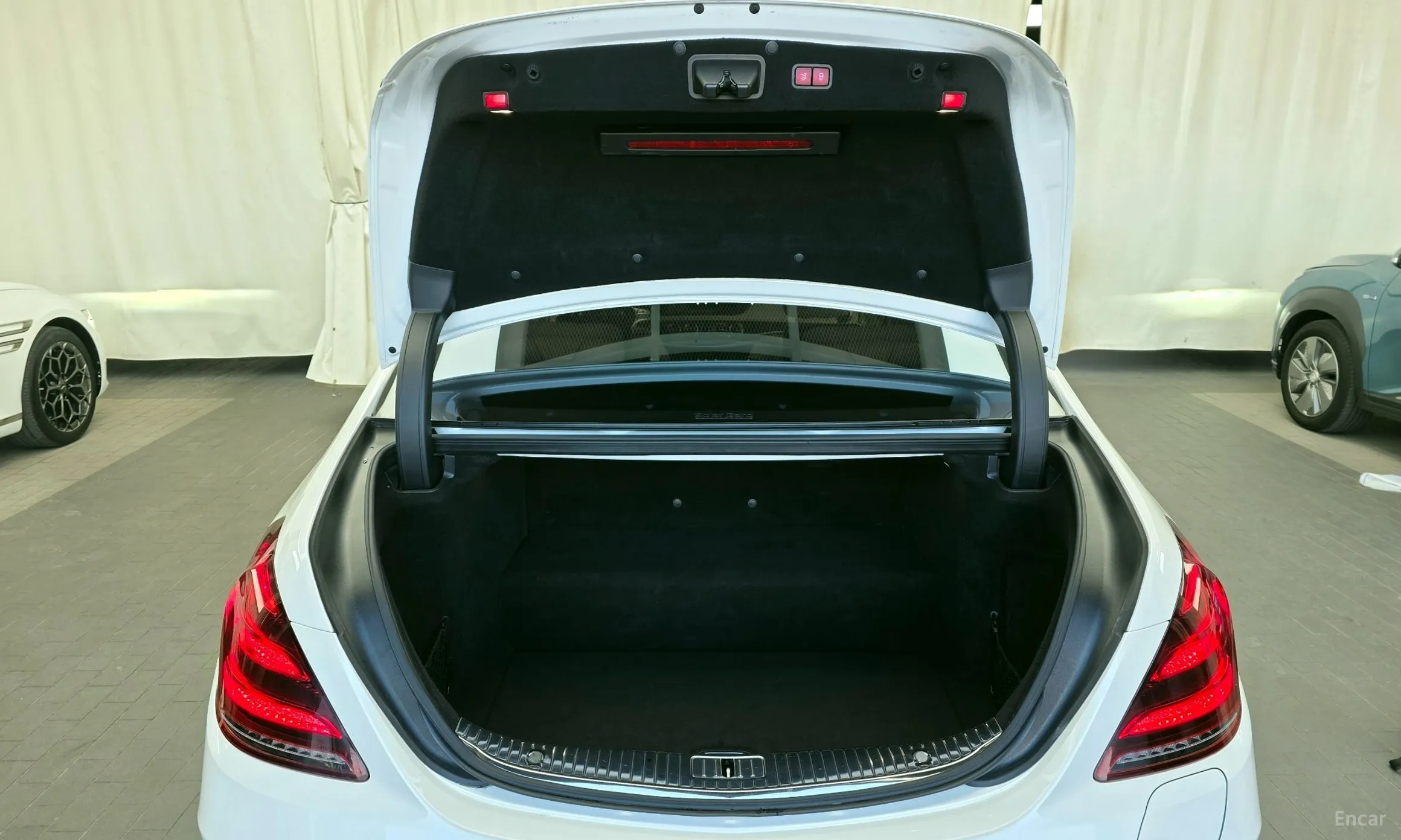 Mercedes Benz S-Class W222 превью 20