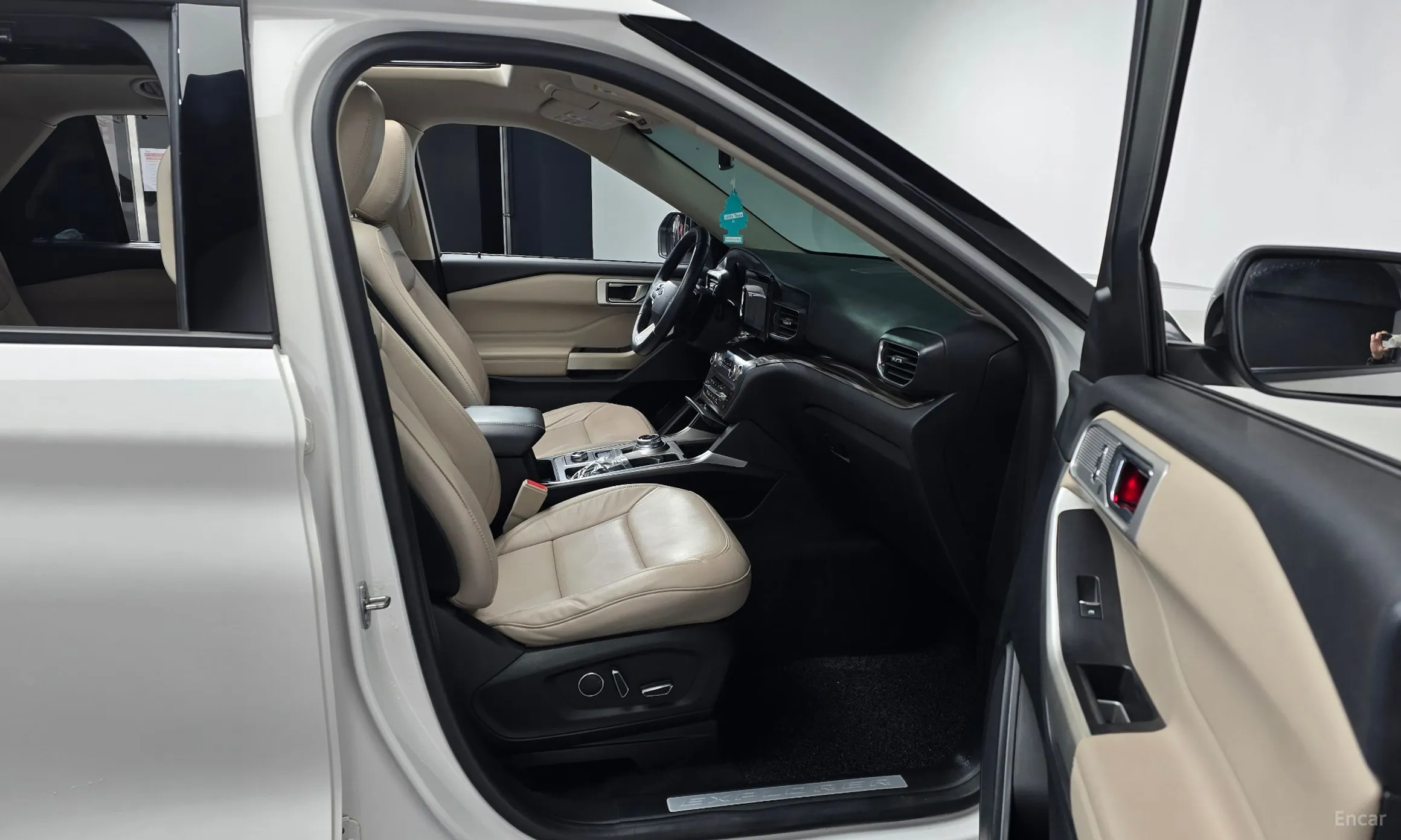 Ford Explorer 6th Generation превью 11