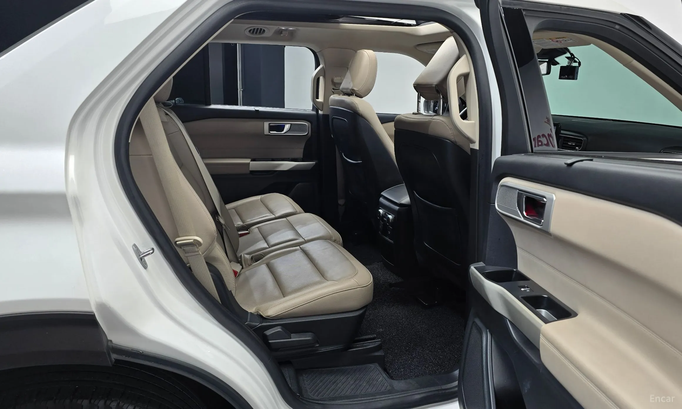 Ford Explorer 6th Generation превью 12