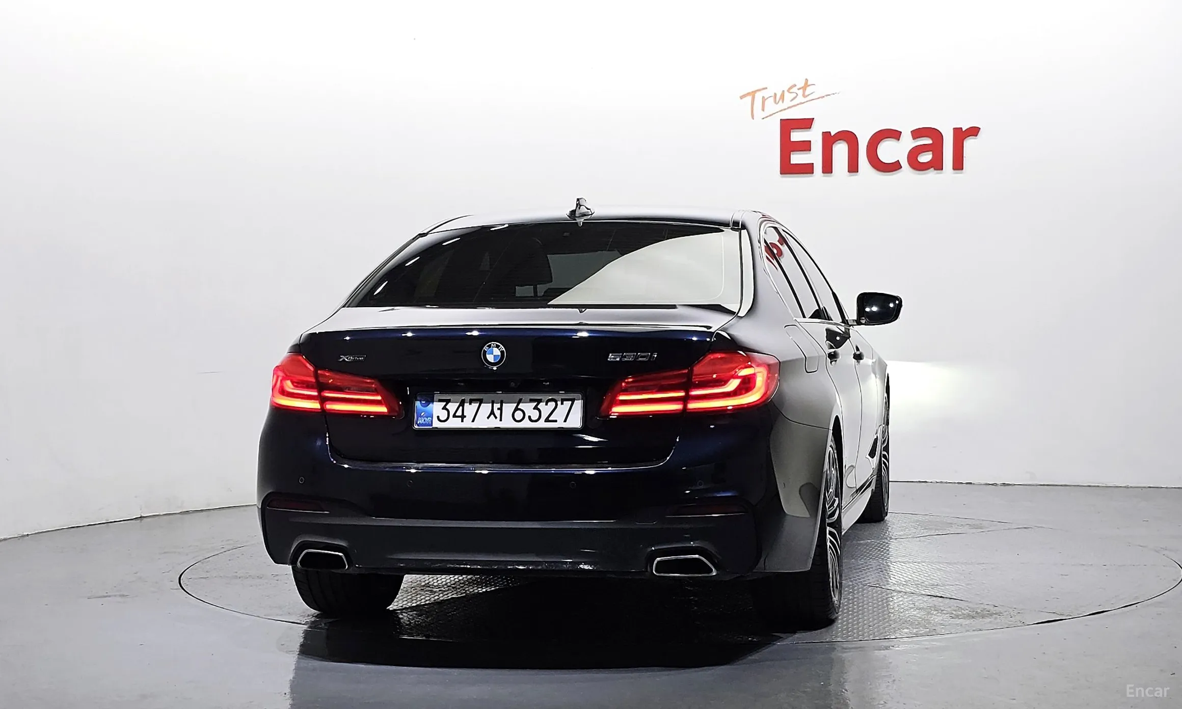 BMW 5 Series (G30) превью 4