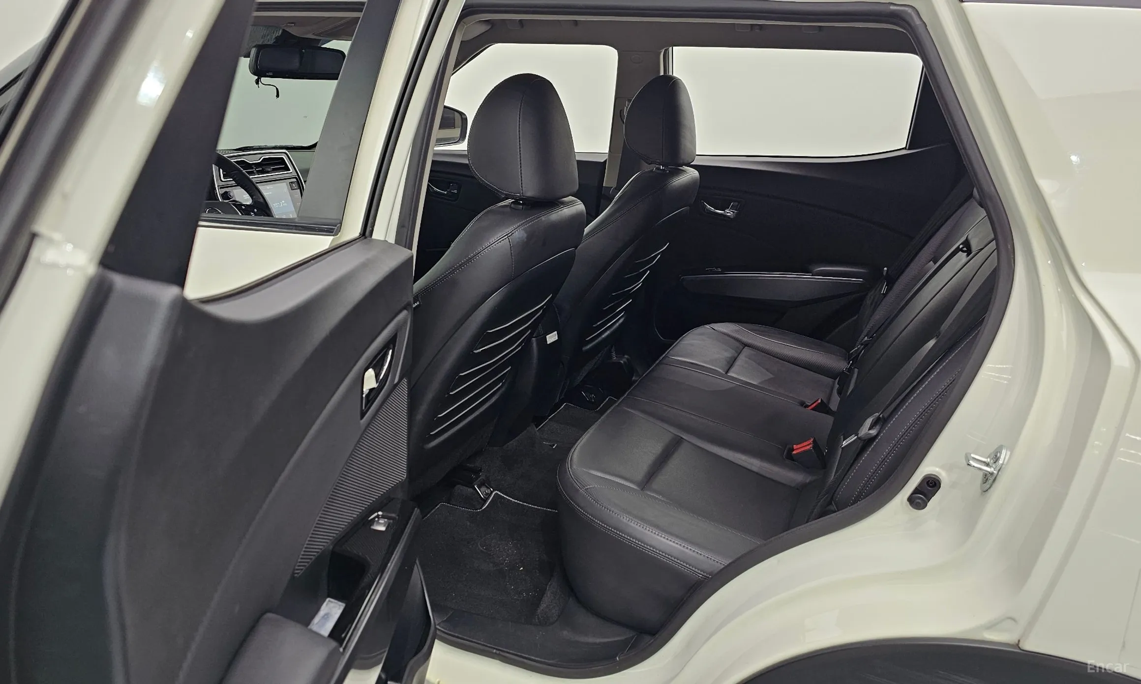 KG Mobility (SsangYong) Berry New Tivoli превью 12