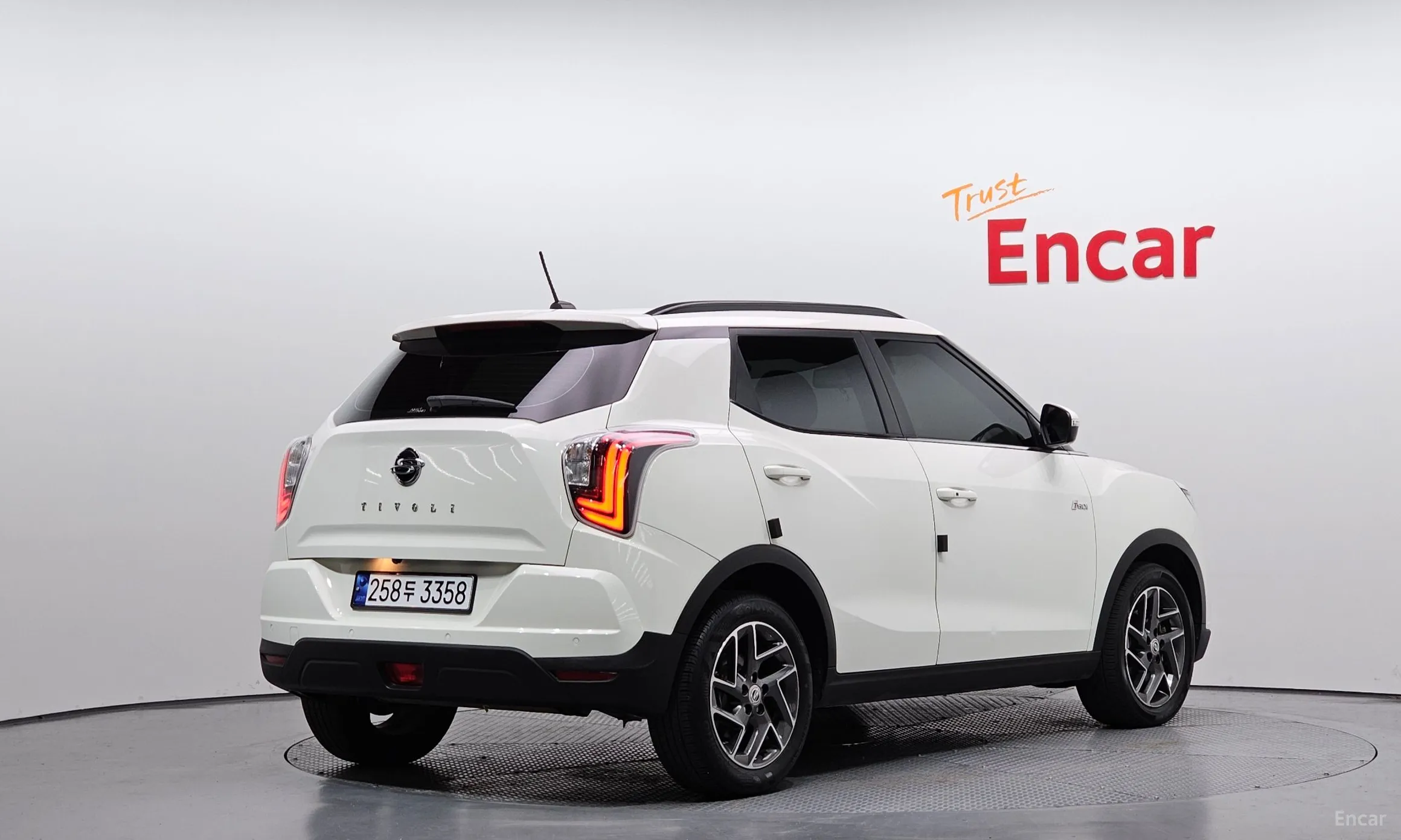 KG Mobility (SsangYong) Berry New Tivoli превью 2
