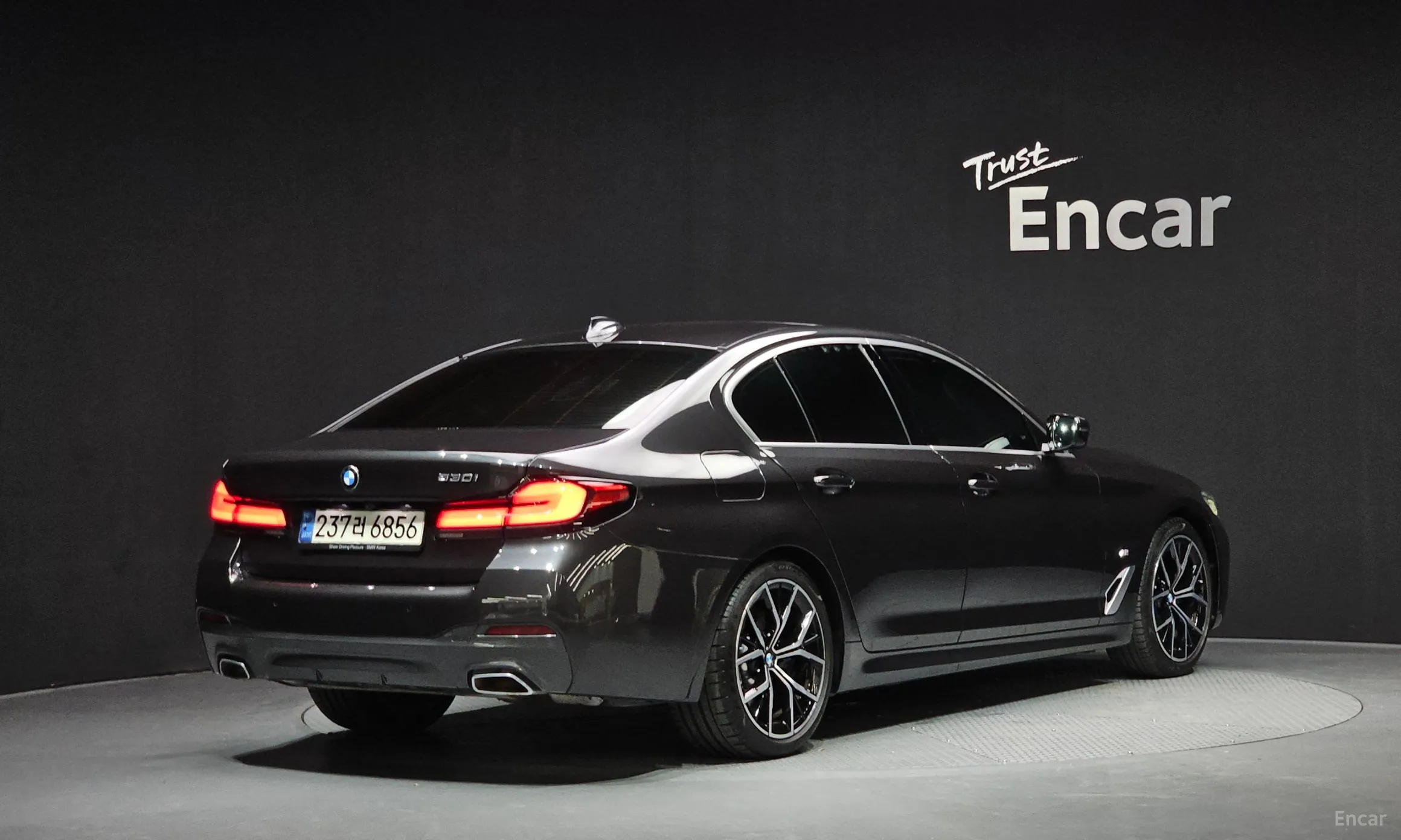 BMW 5 Series (G30)