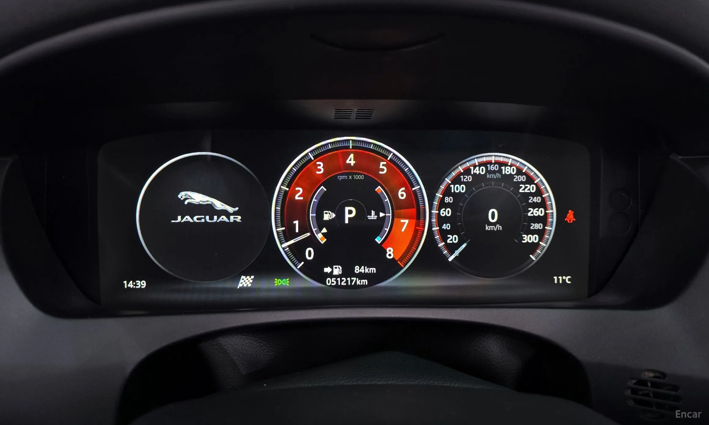Jaguar F-PACE превью 8