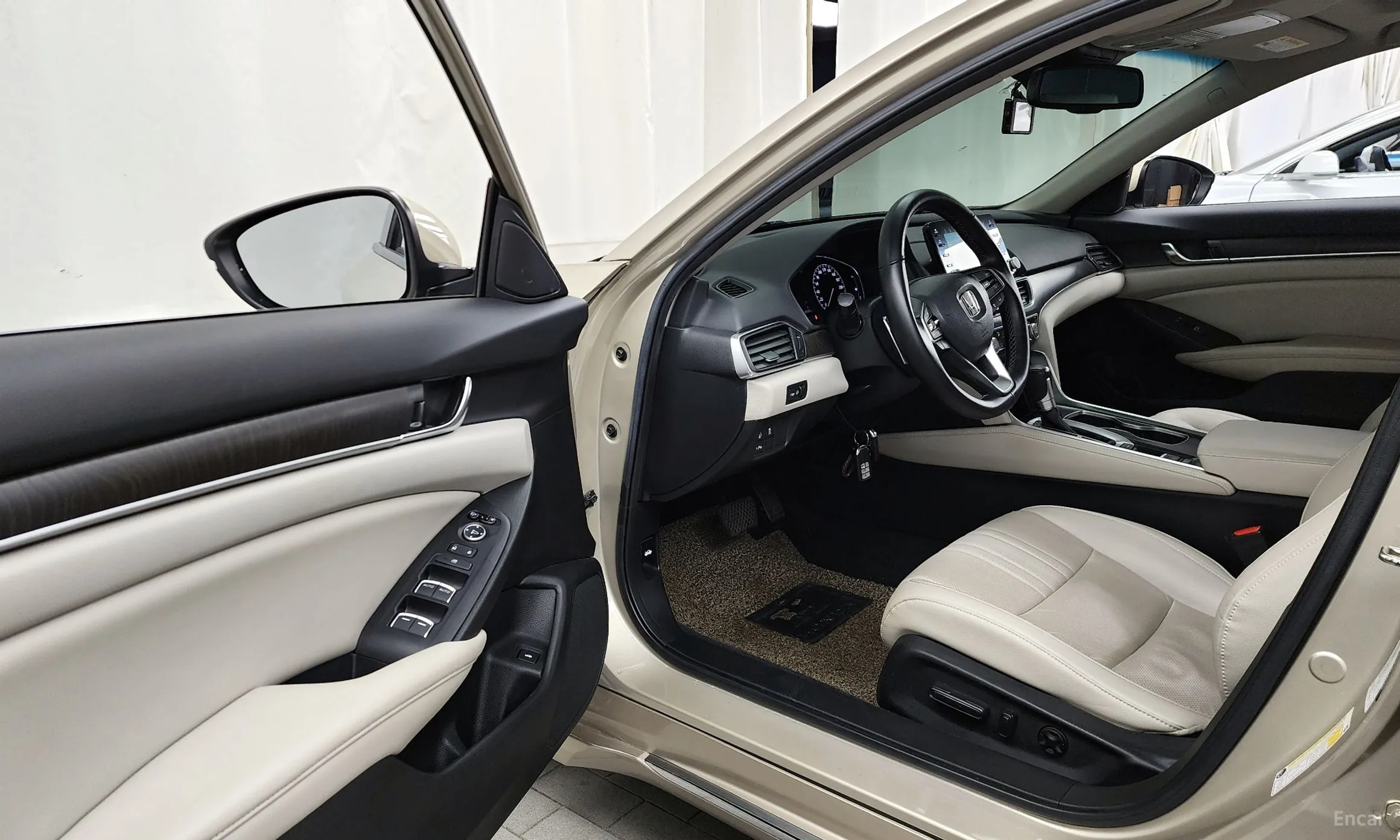 Honda Accord 10th Generation превью 10