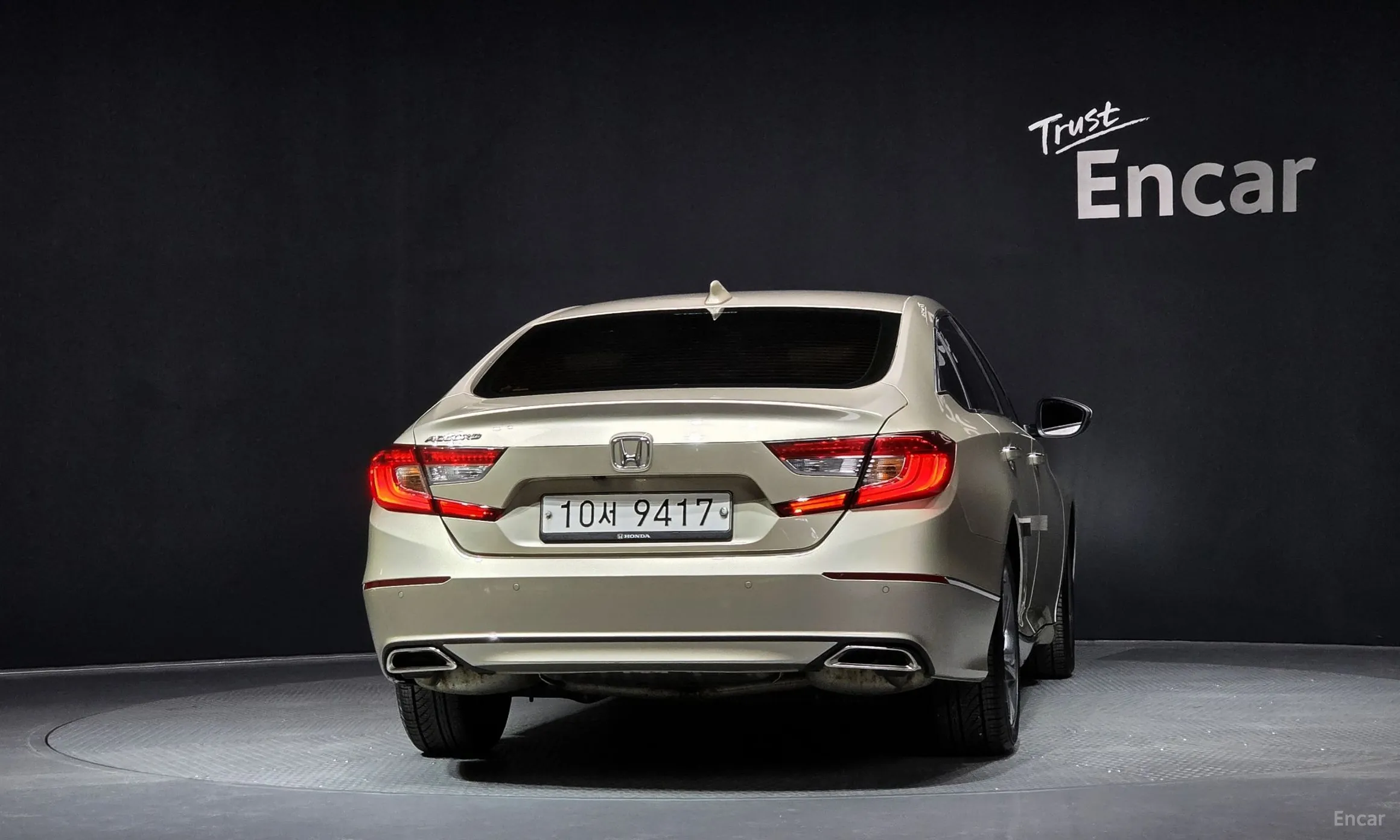 Honda Accord 10th Generation превью 4