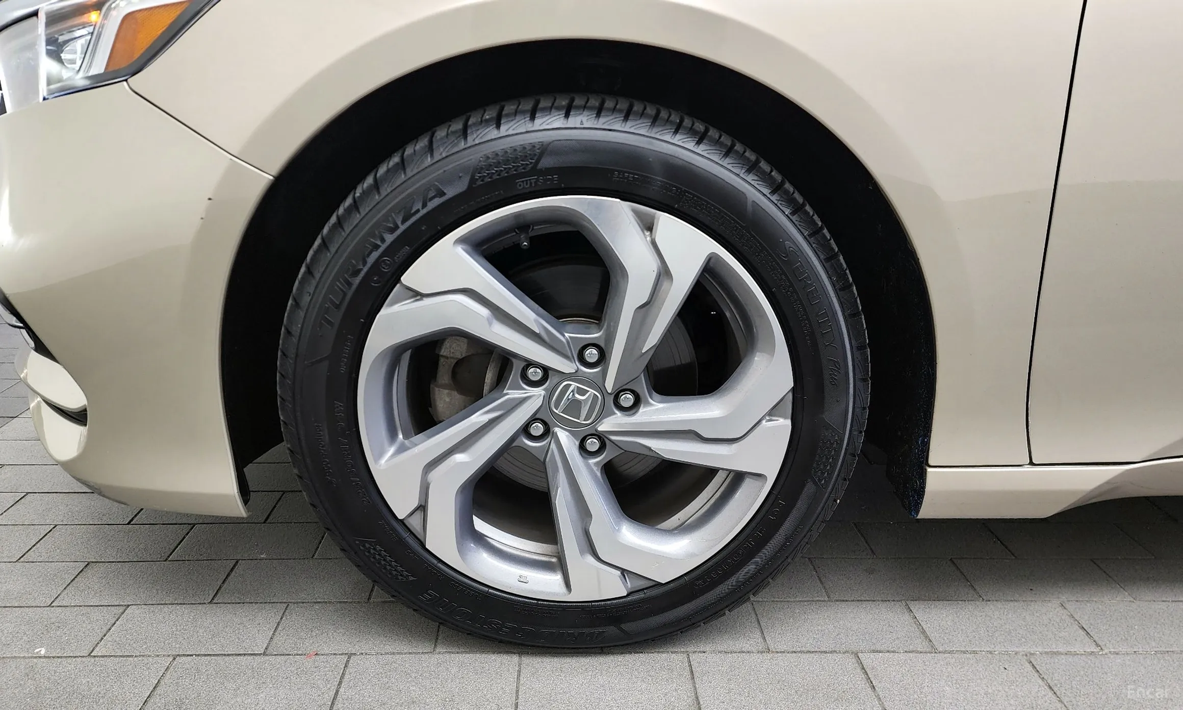 Honda Accord 10th Generation превью 5