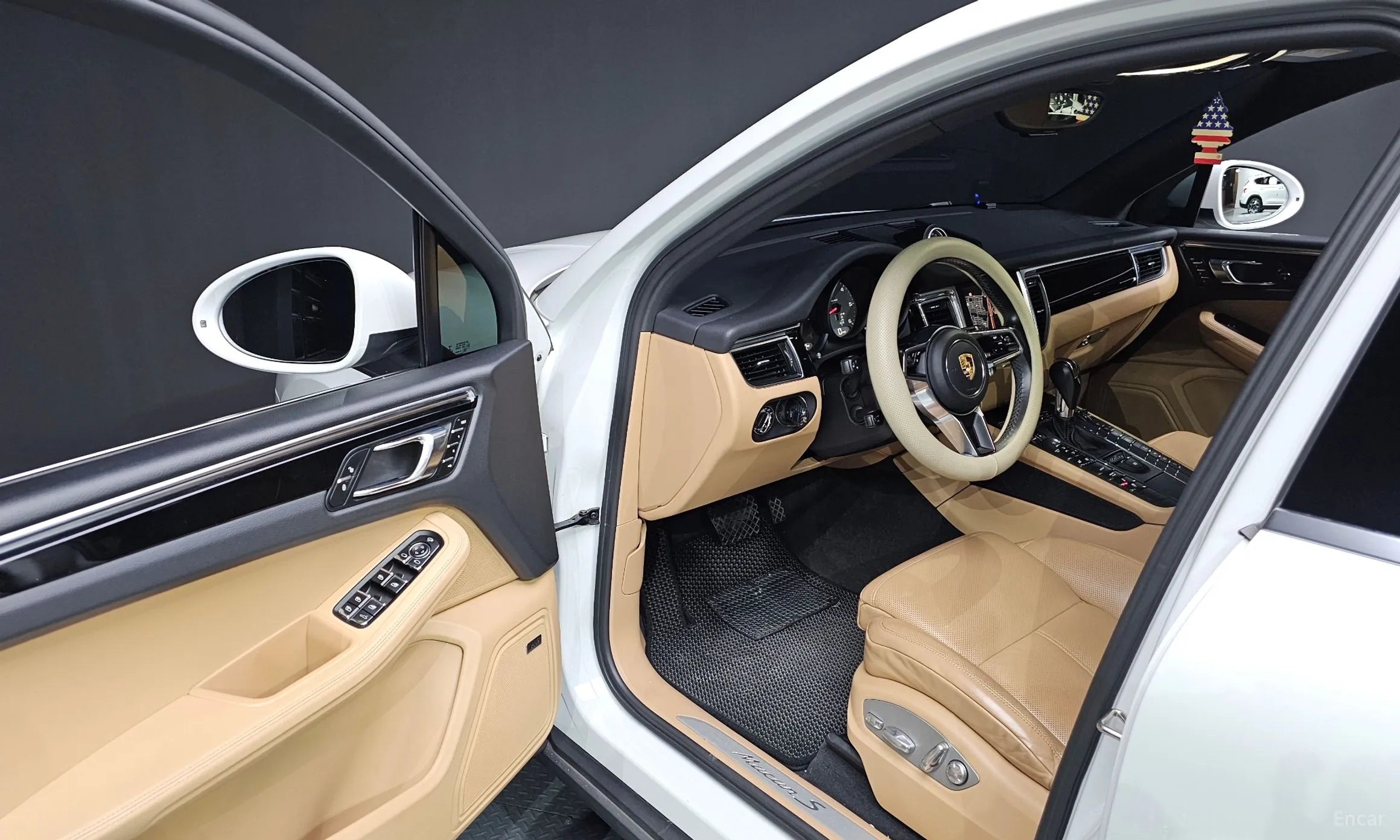 Porsche Macan превью 10