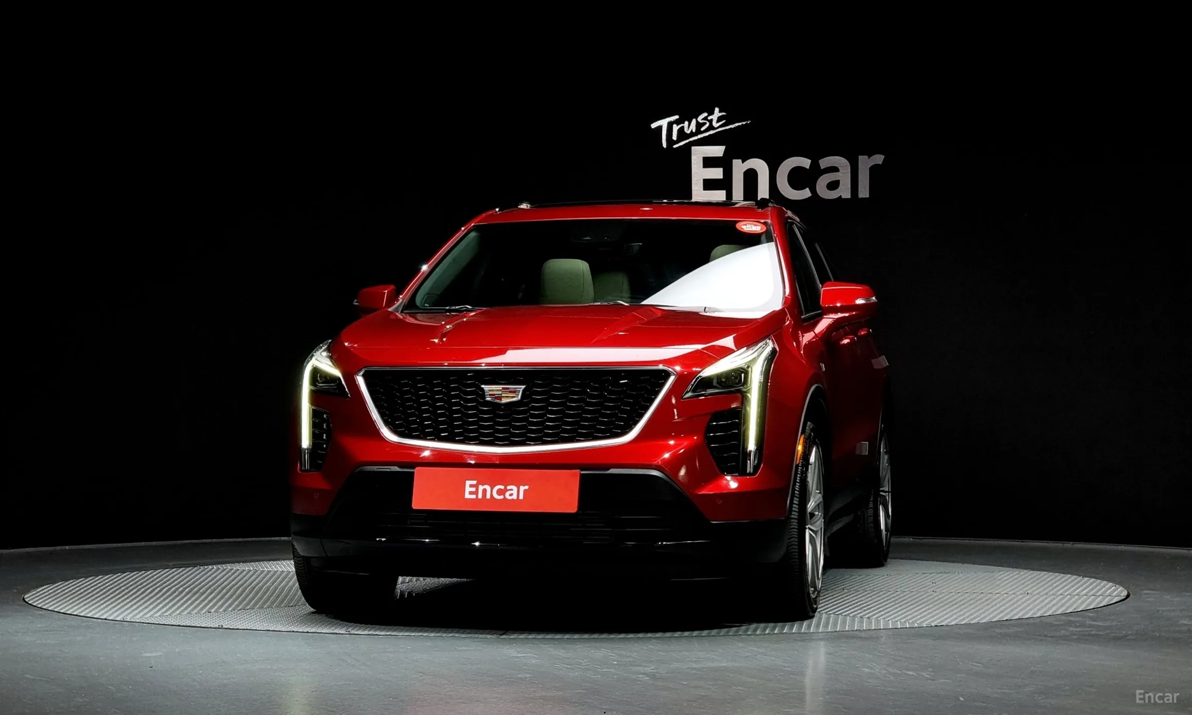 Cadillac XT4 превью 3