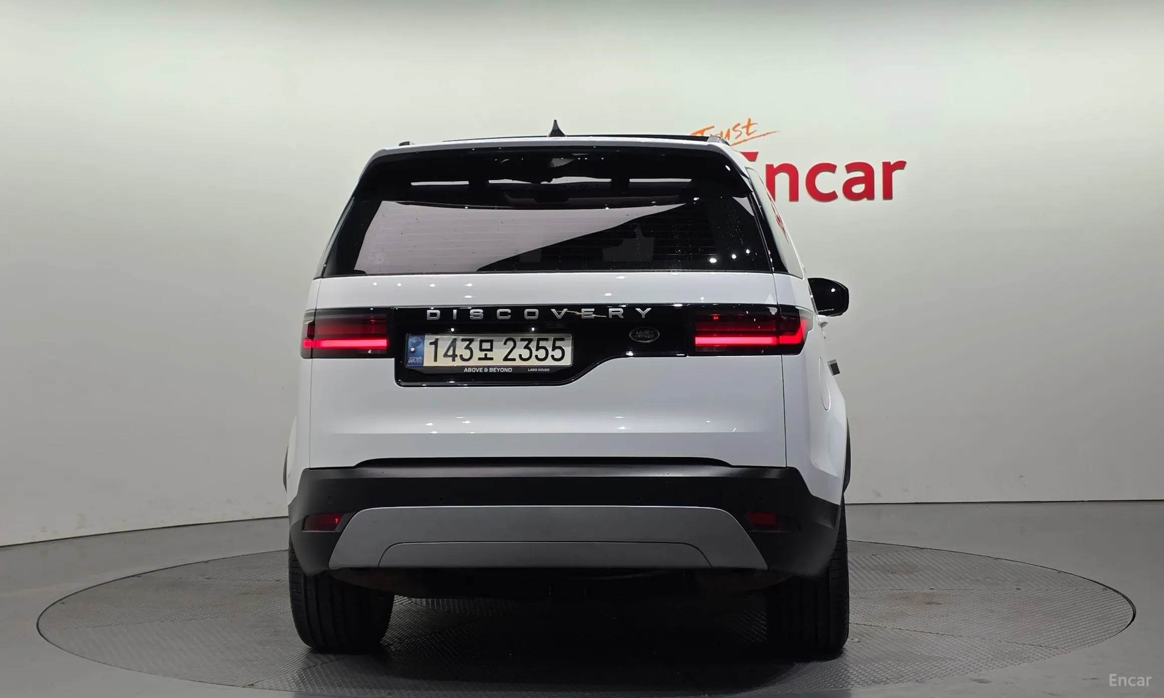 Land Rover Discovery 5 превью 4