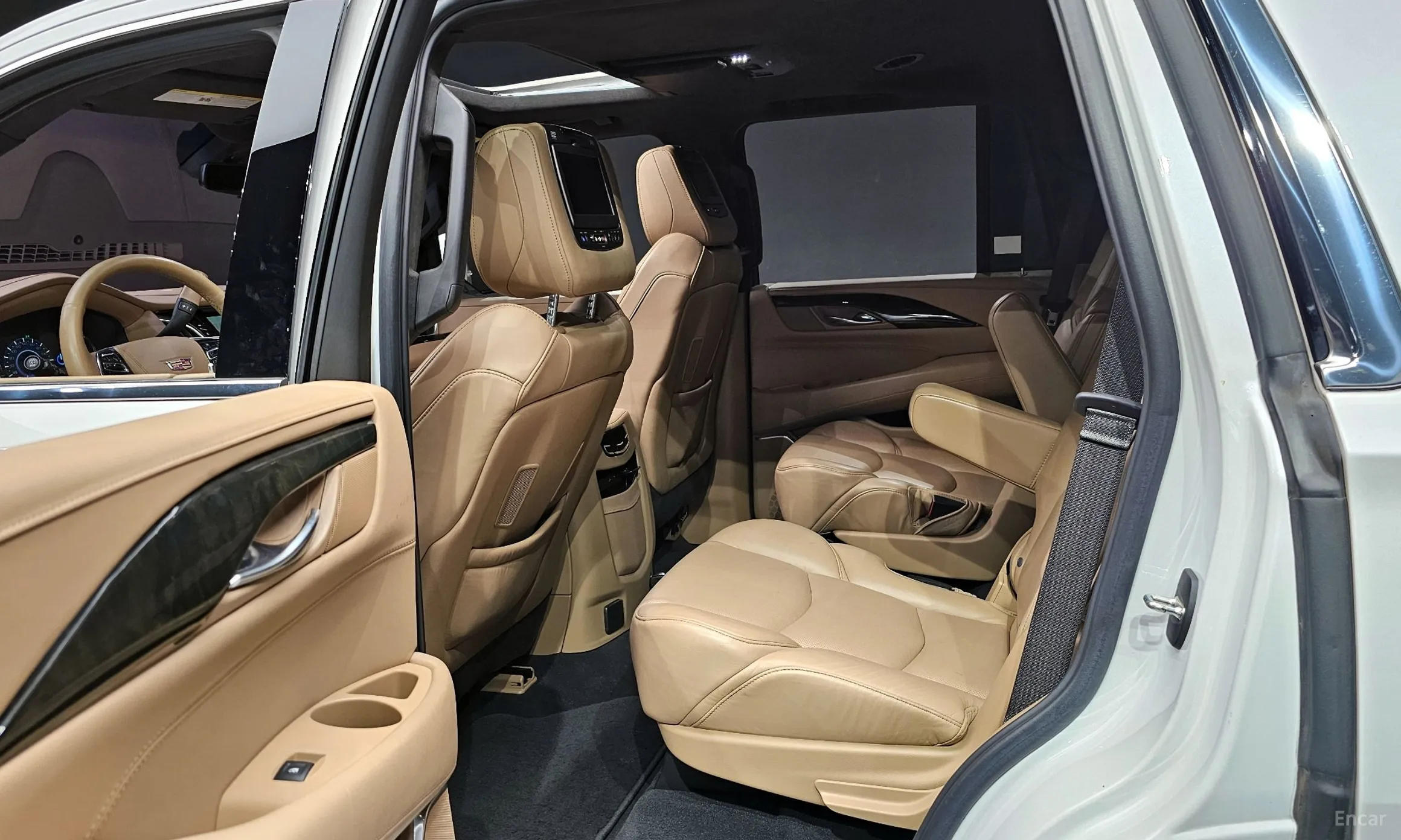 Cadillac Escalade превью 12