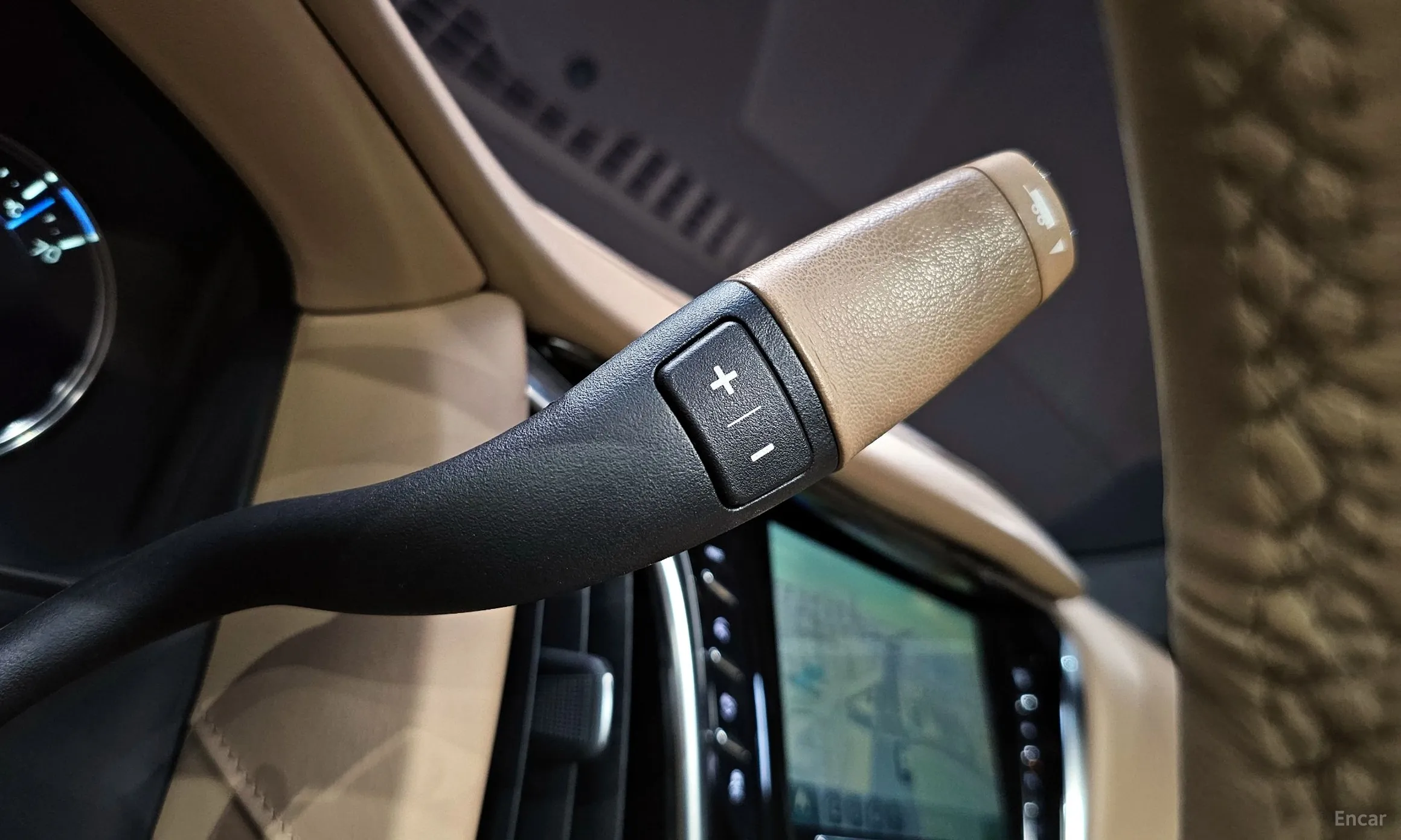Cadillac Escalade превью 9