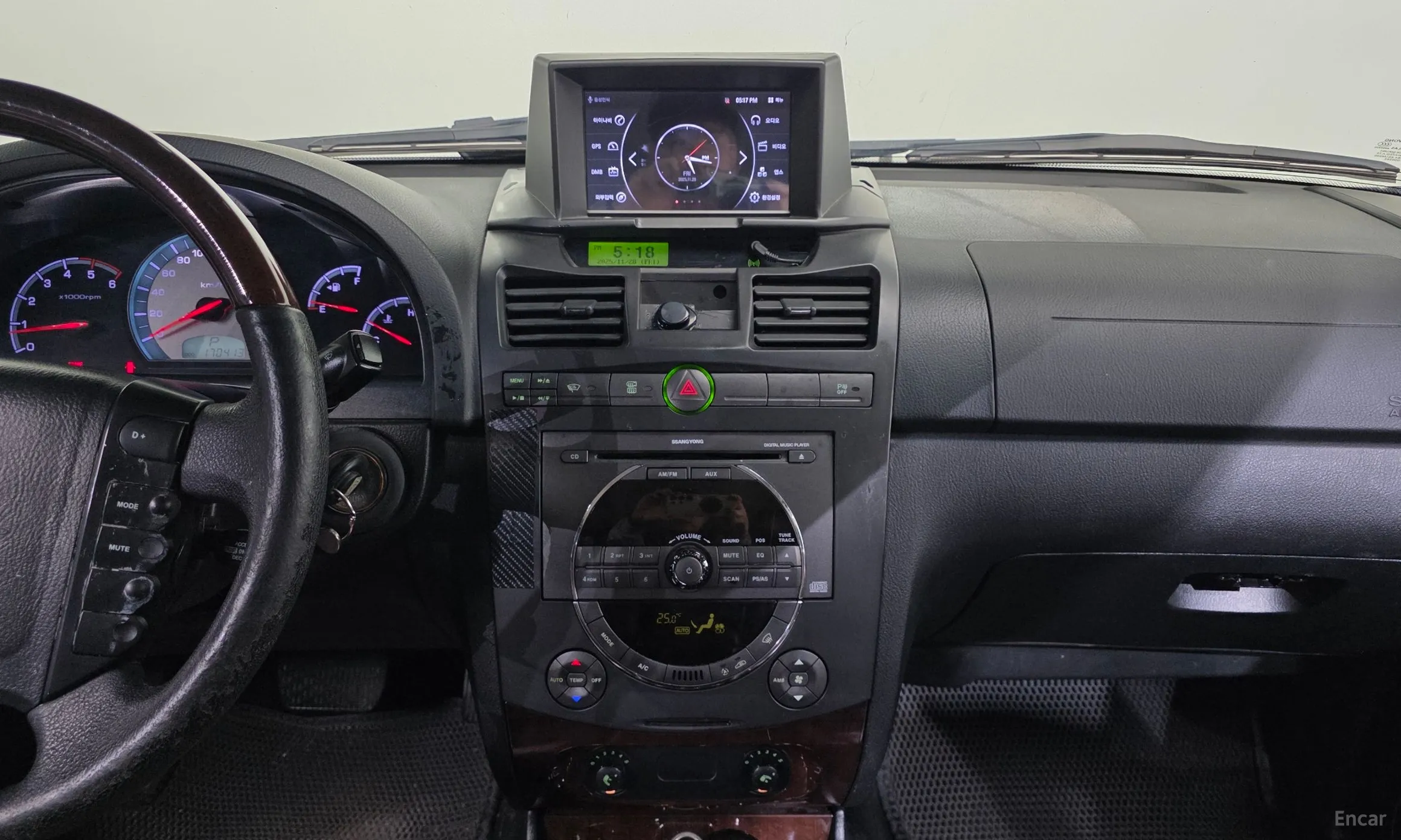 KG Mobility (SsangYong) Super Rexton превью 14
