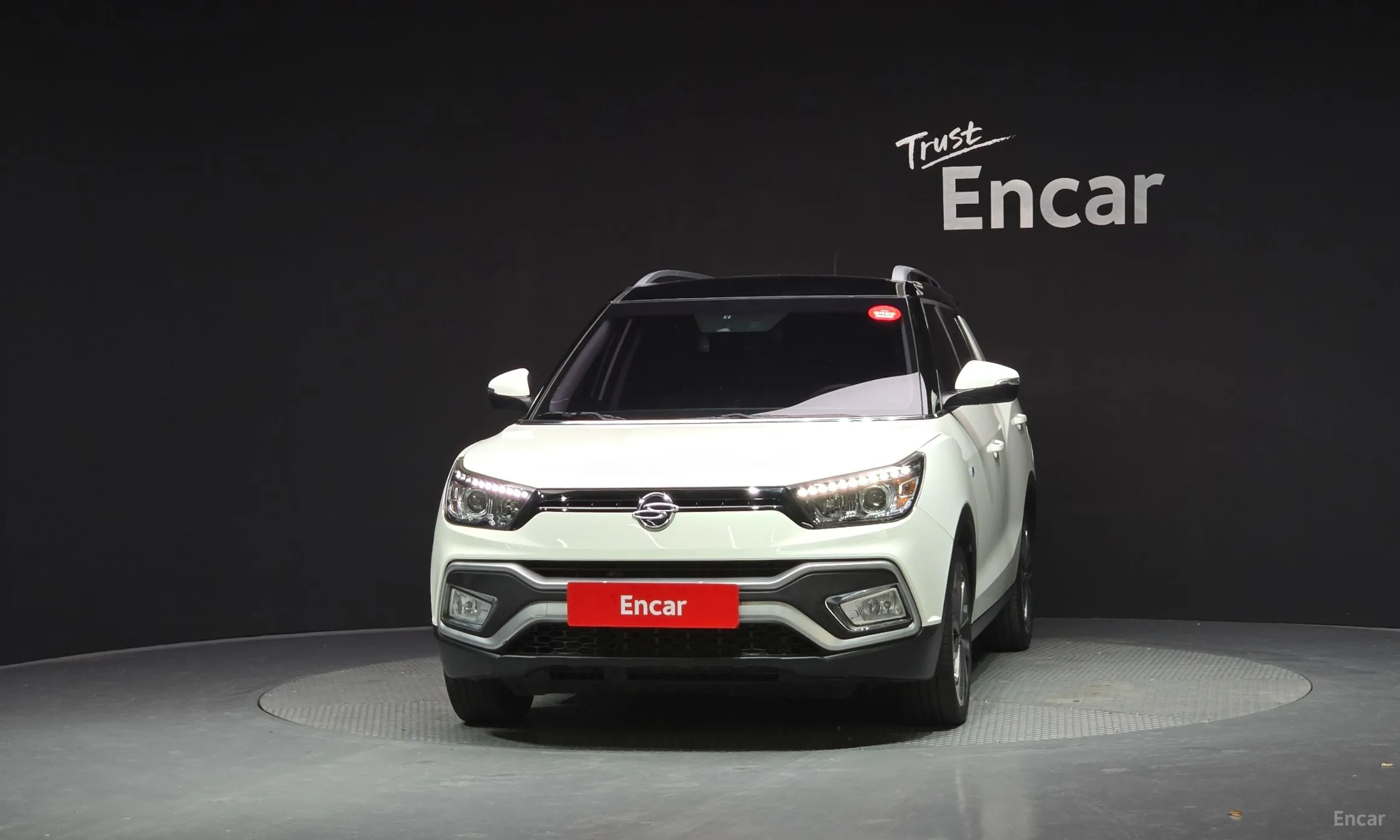KG Mobility (SsangYong) Tivoli Air превью 3