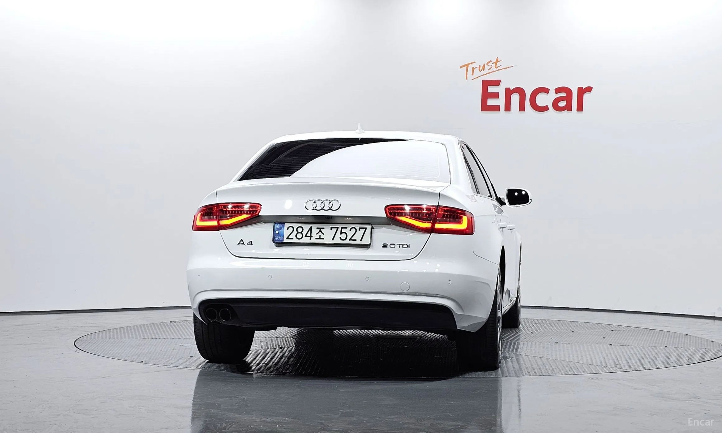 Audi New A4 превью 4