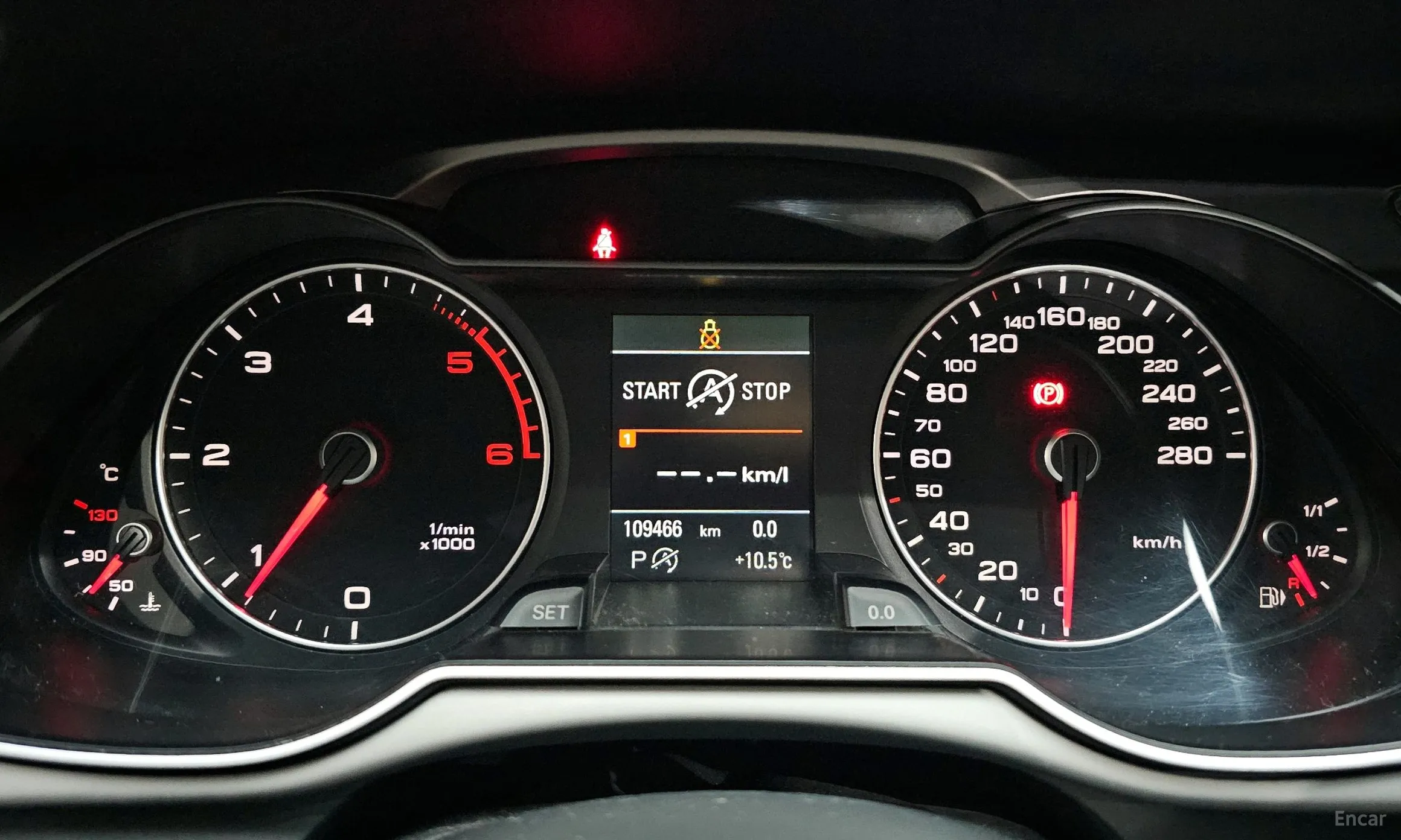 Audi New A4 превью 8