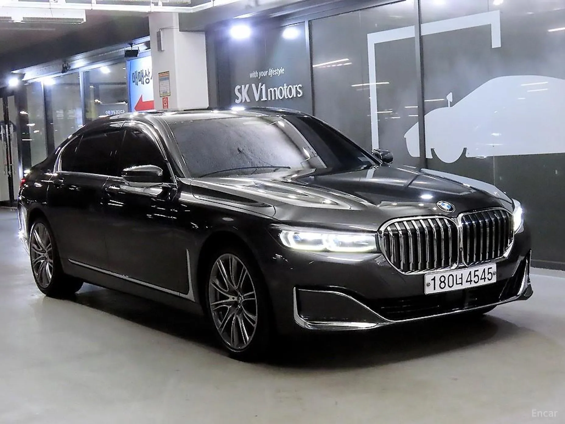 BMW 7 Series (G11)