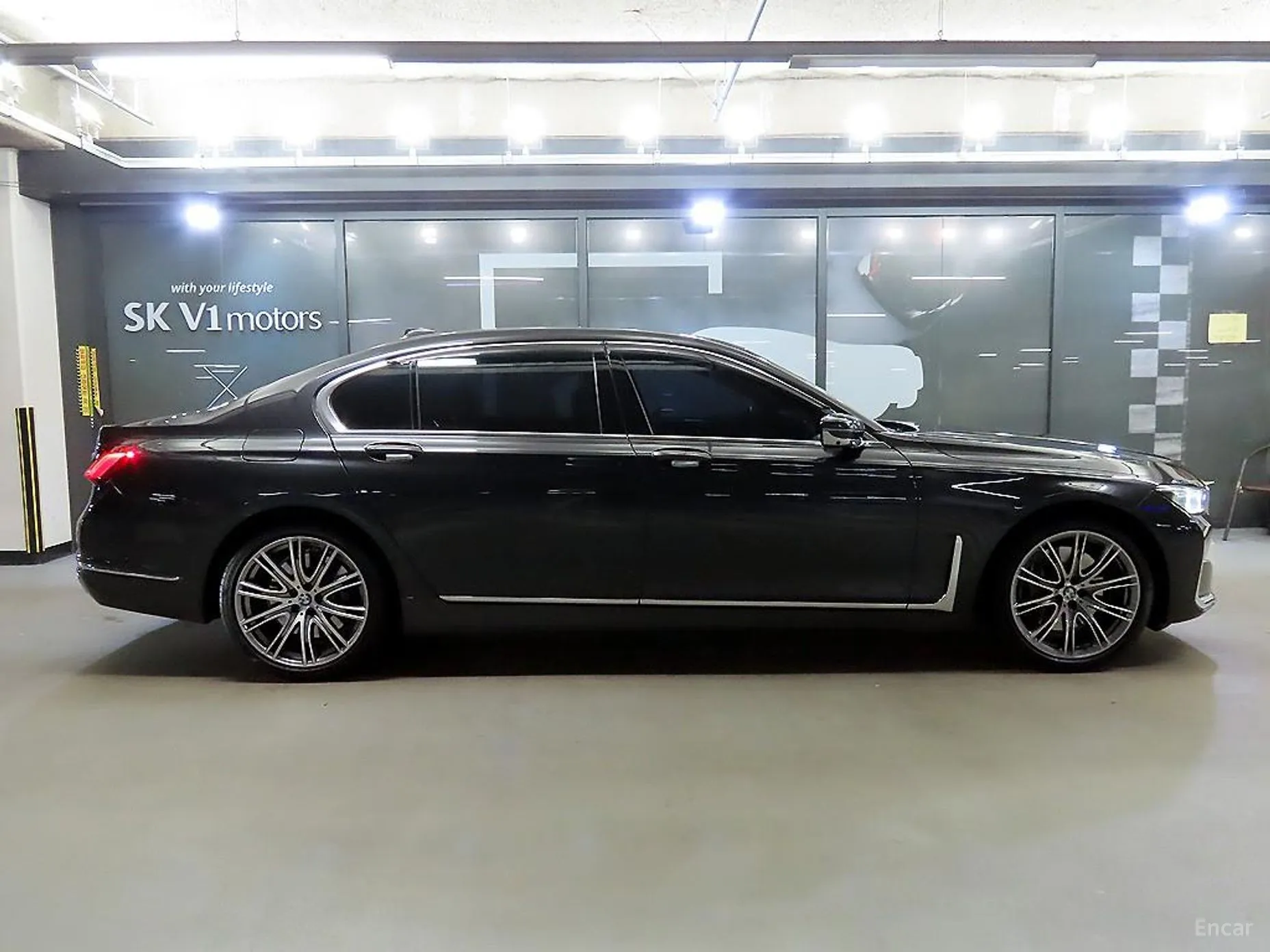 BMW 7 Series (G11) превью 3