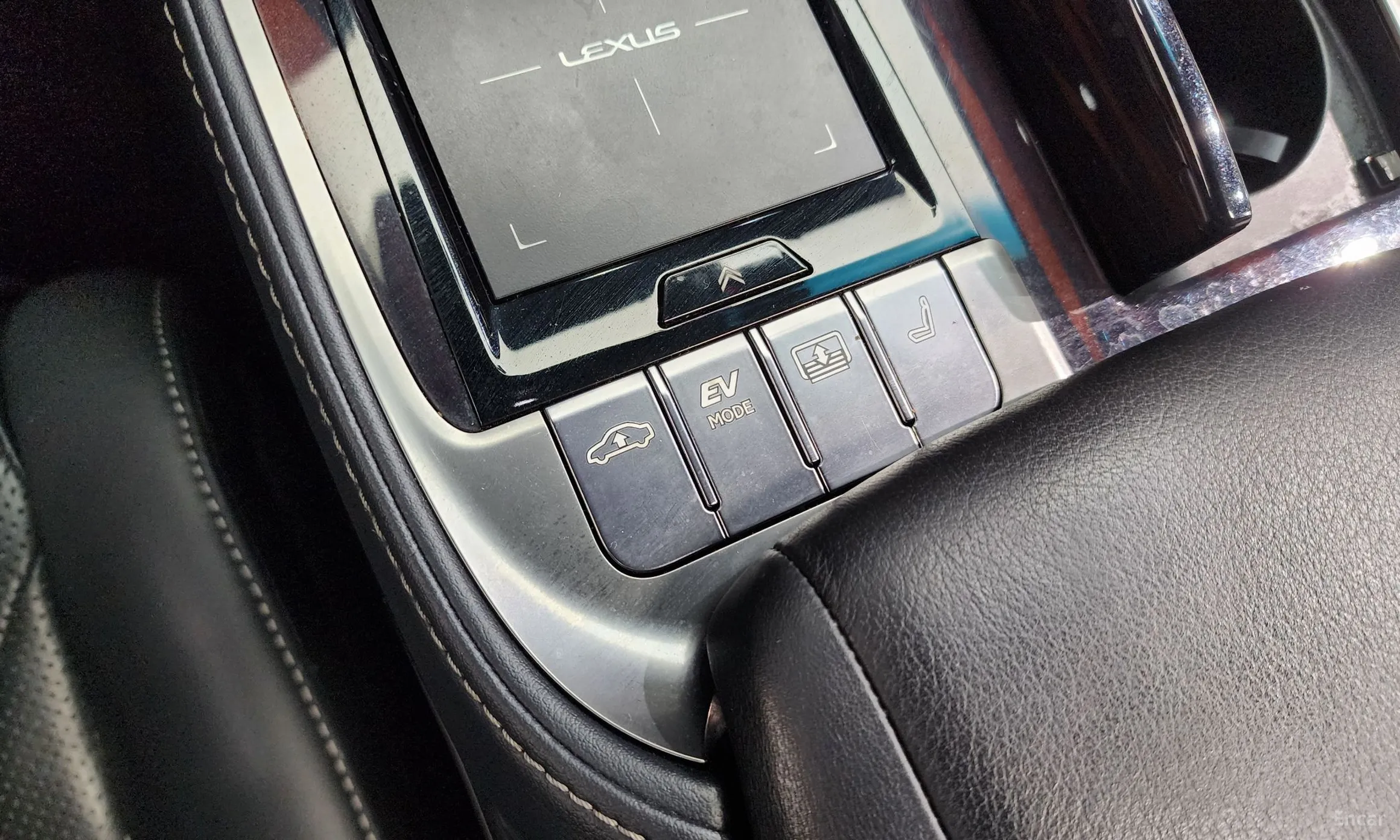 Lexus LS500h Gen 5 превью 16
